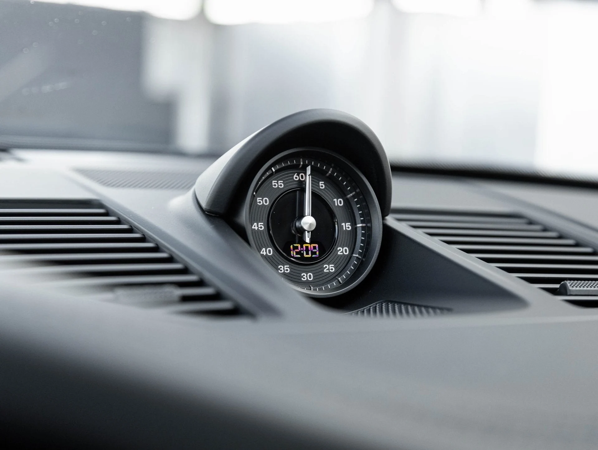 mph025_289276323_26_5ef5685f6c