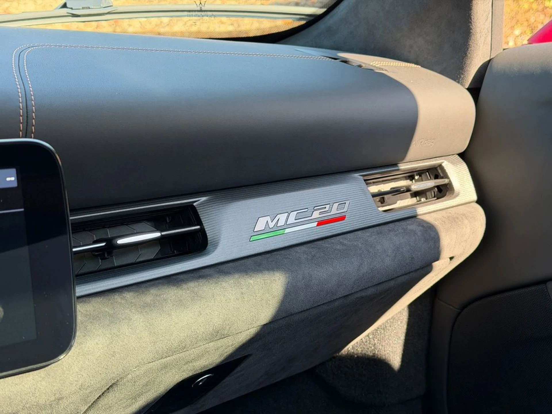 mph025_2897033979_ae75db9b83584bc7b040333b7f39ed8e_b15199d1a4