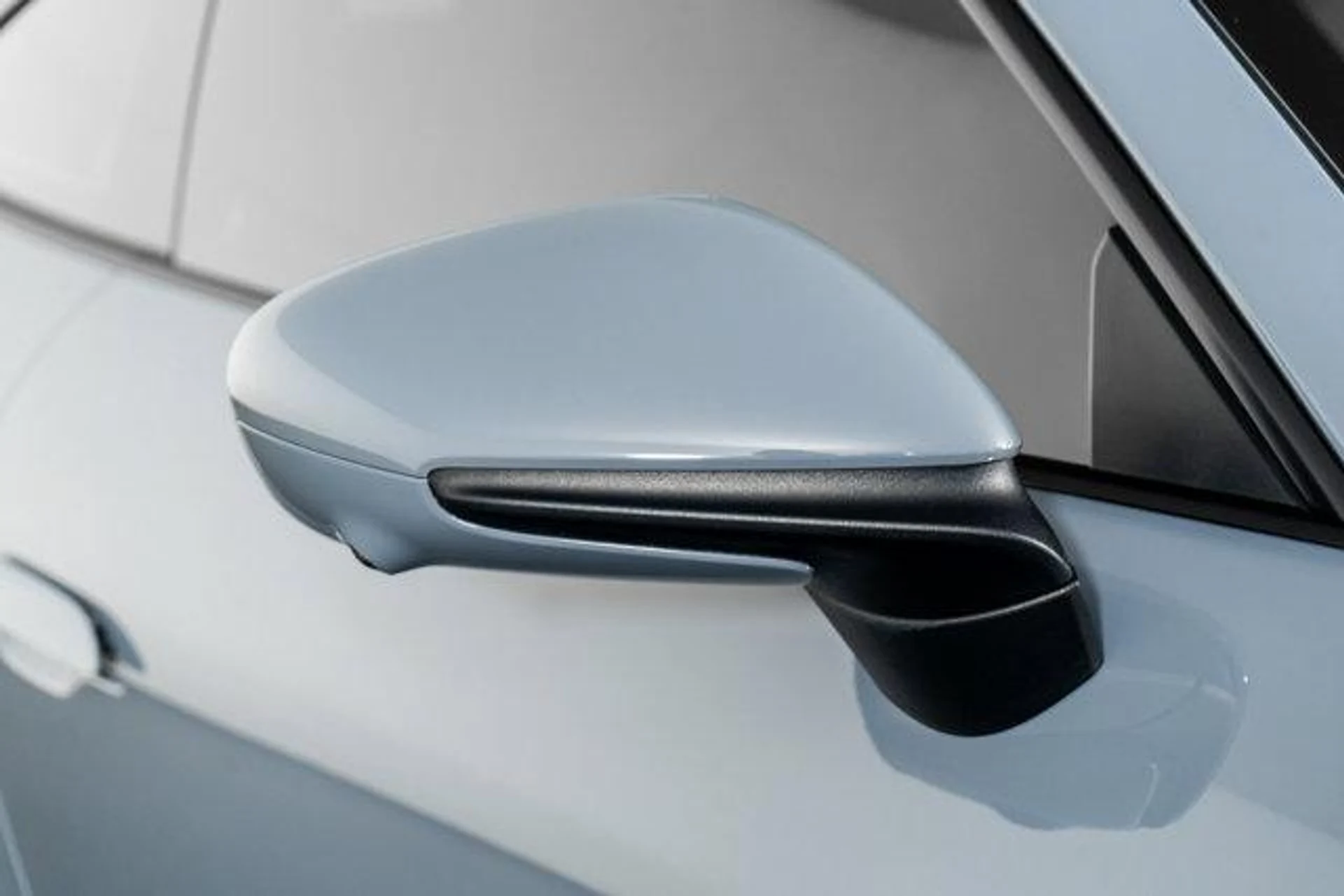 mph025_2904831851_j_K0_Ej1q_Jz_jz4_Gdx4_E9avxmd70s_4e74cec717