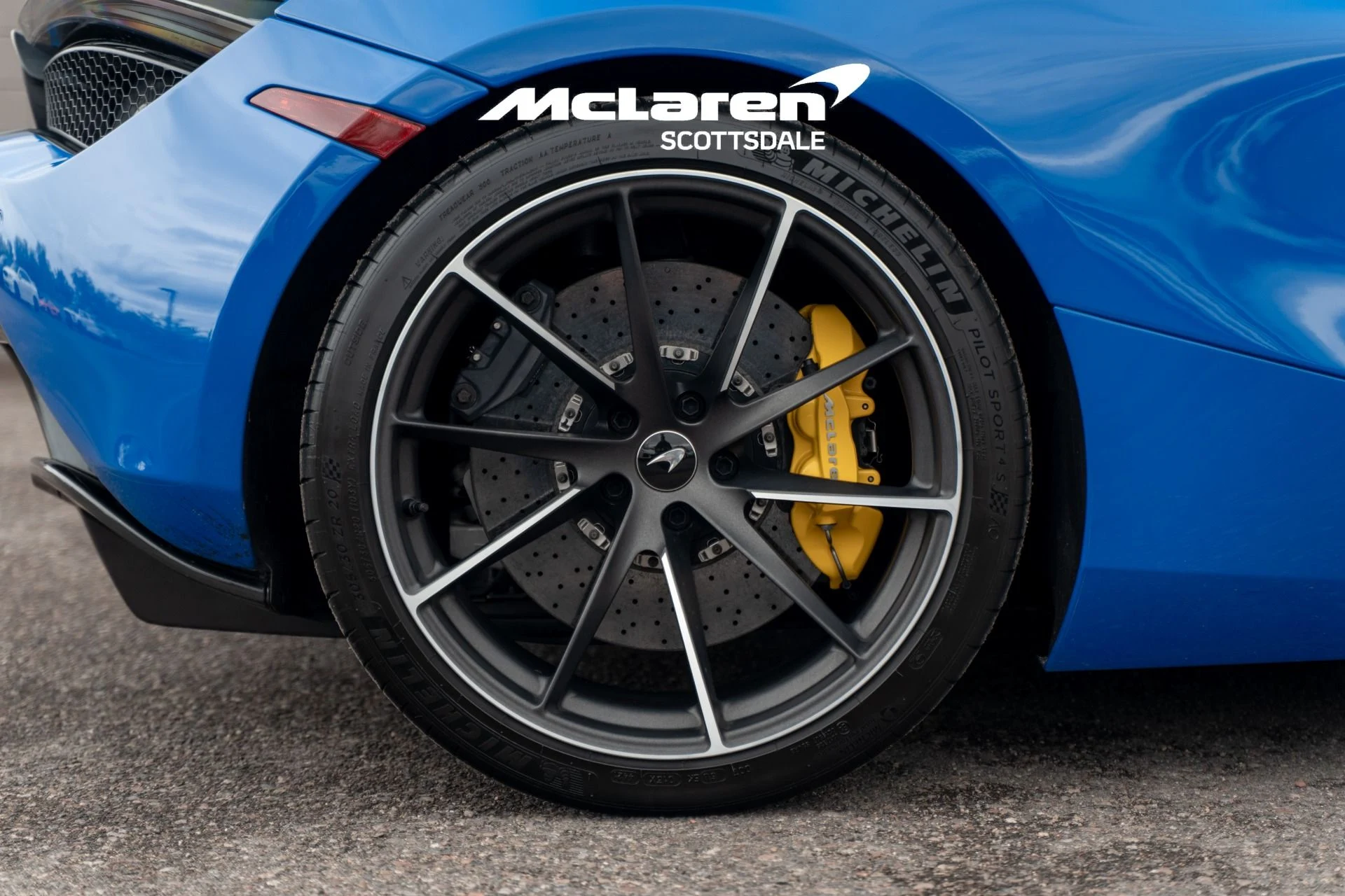 mph025_2908857761_Used_2019_MCLAREN_720_S_Performance_1764026171_8df3e4d603