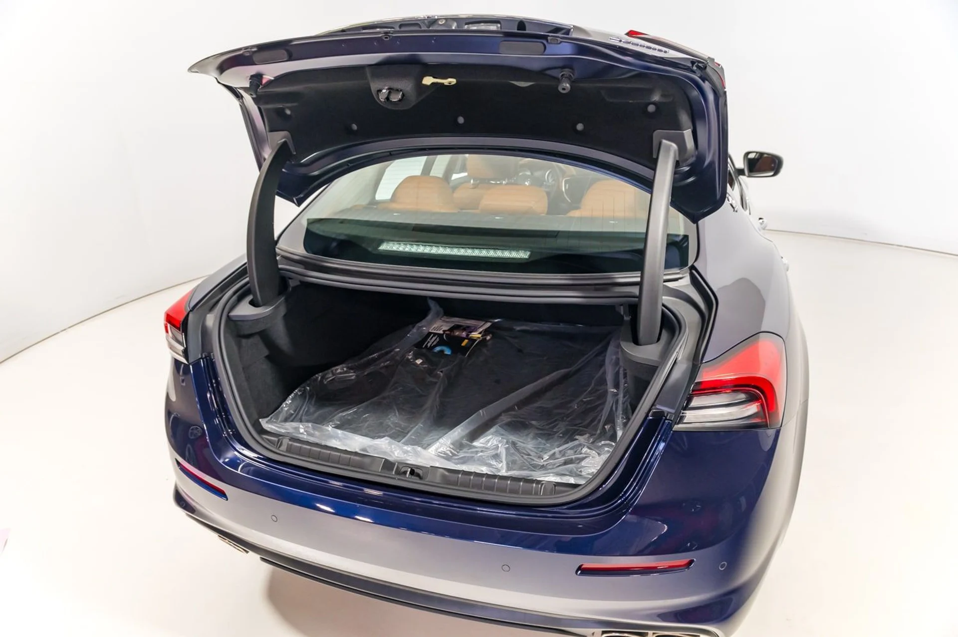 mph025_2913617260_da52aaf7b09649fdb0b351f9e25b8e79_869be4e03c