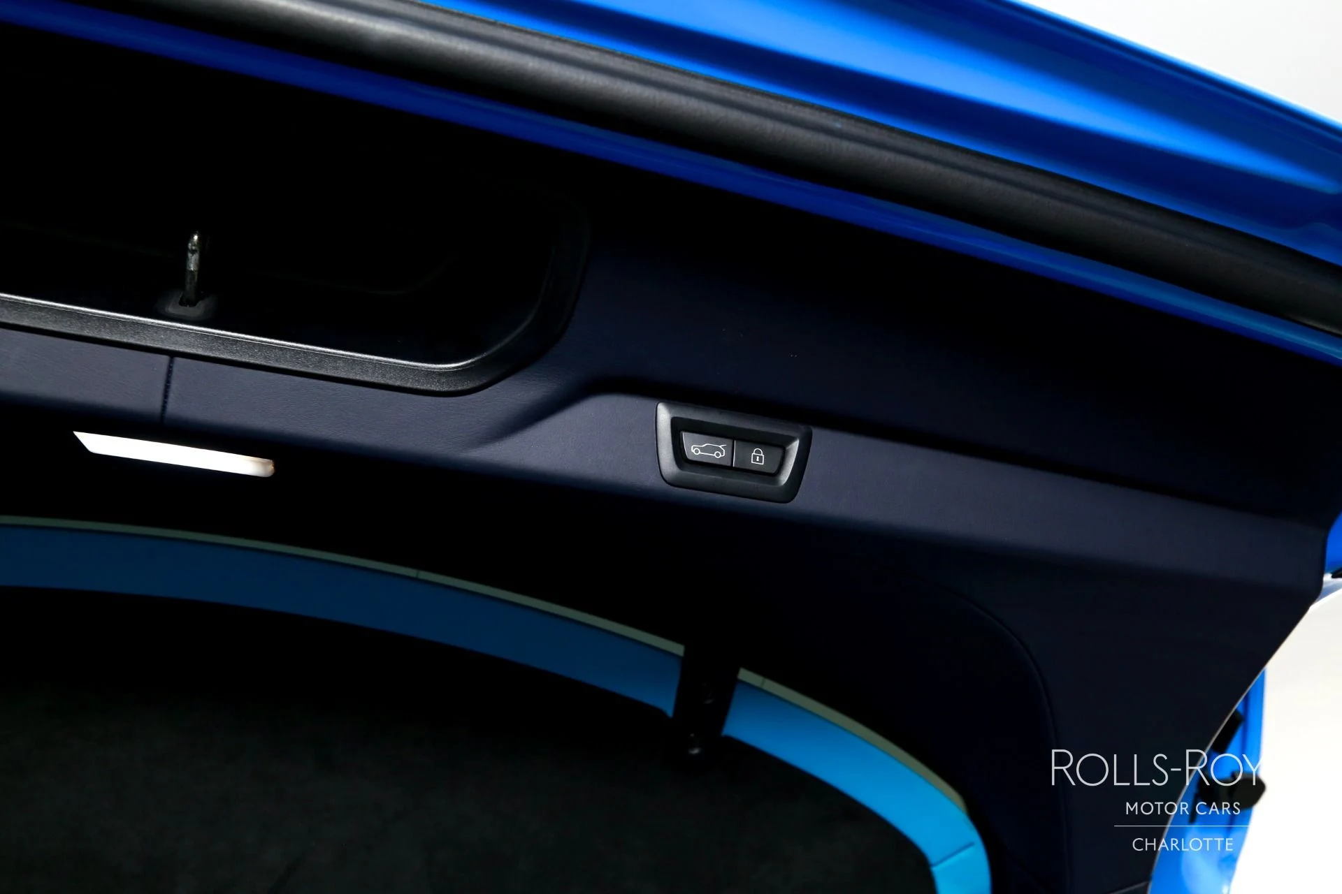 mph025_2920599497_Used_2023_Rolls_Royce_Cullinan_1771369577_8ed9df9ff8