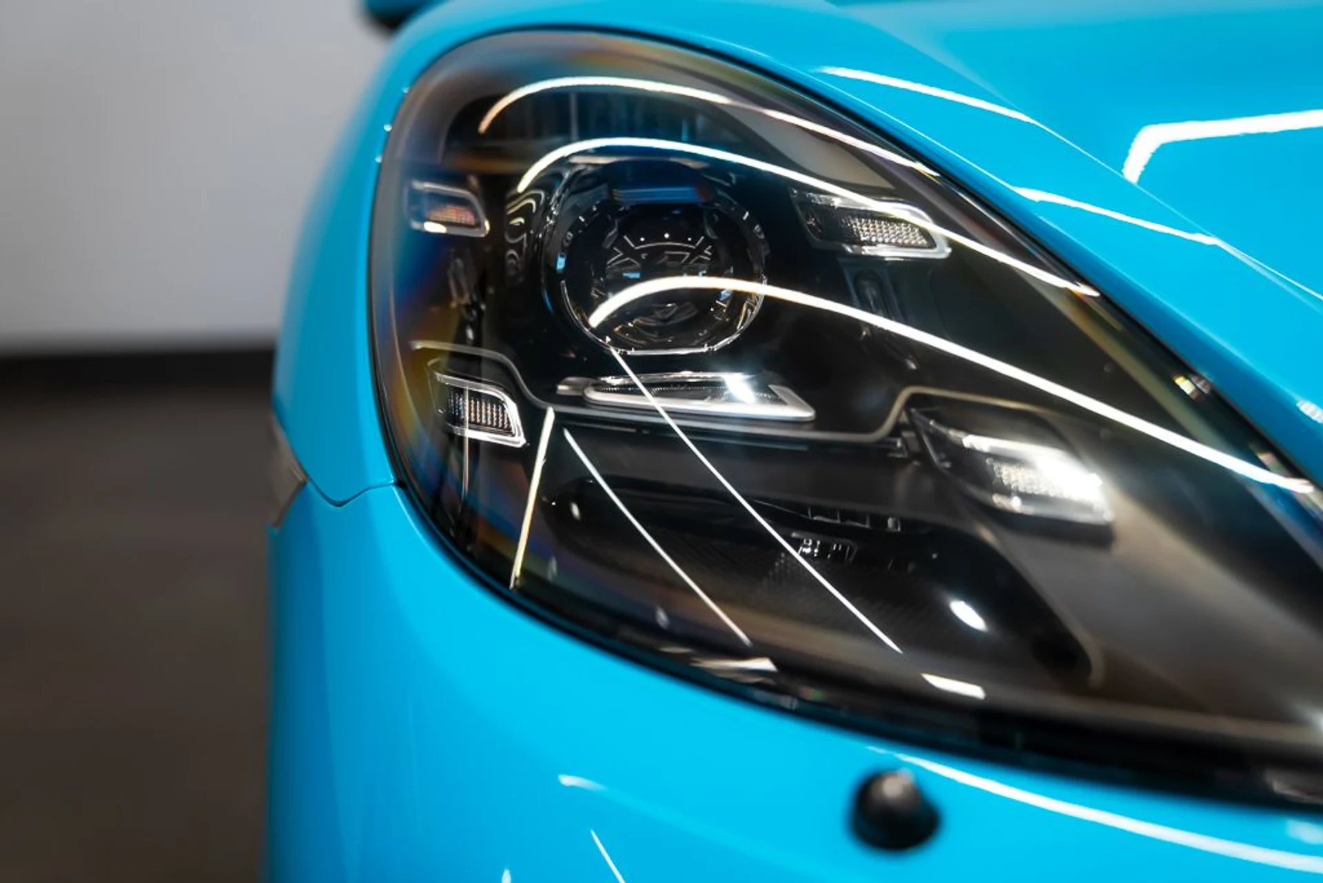 mph025_2922734741_porsche_718_cayman_2020_jpg_v_1762977388_0dbf2d8206