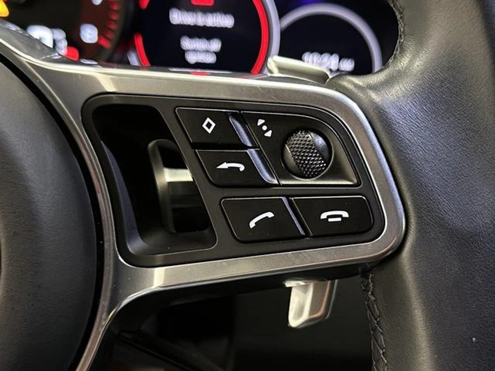 mph025_2926906028_hdl_H_5j_Tygkz0c_VK_Rzrbro0_M_Peg_f716452ae2