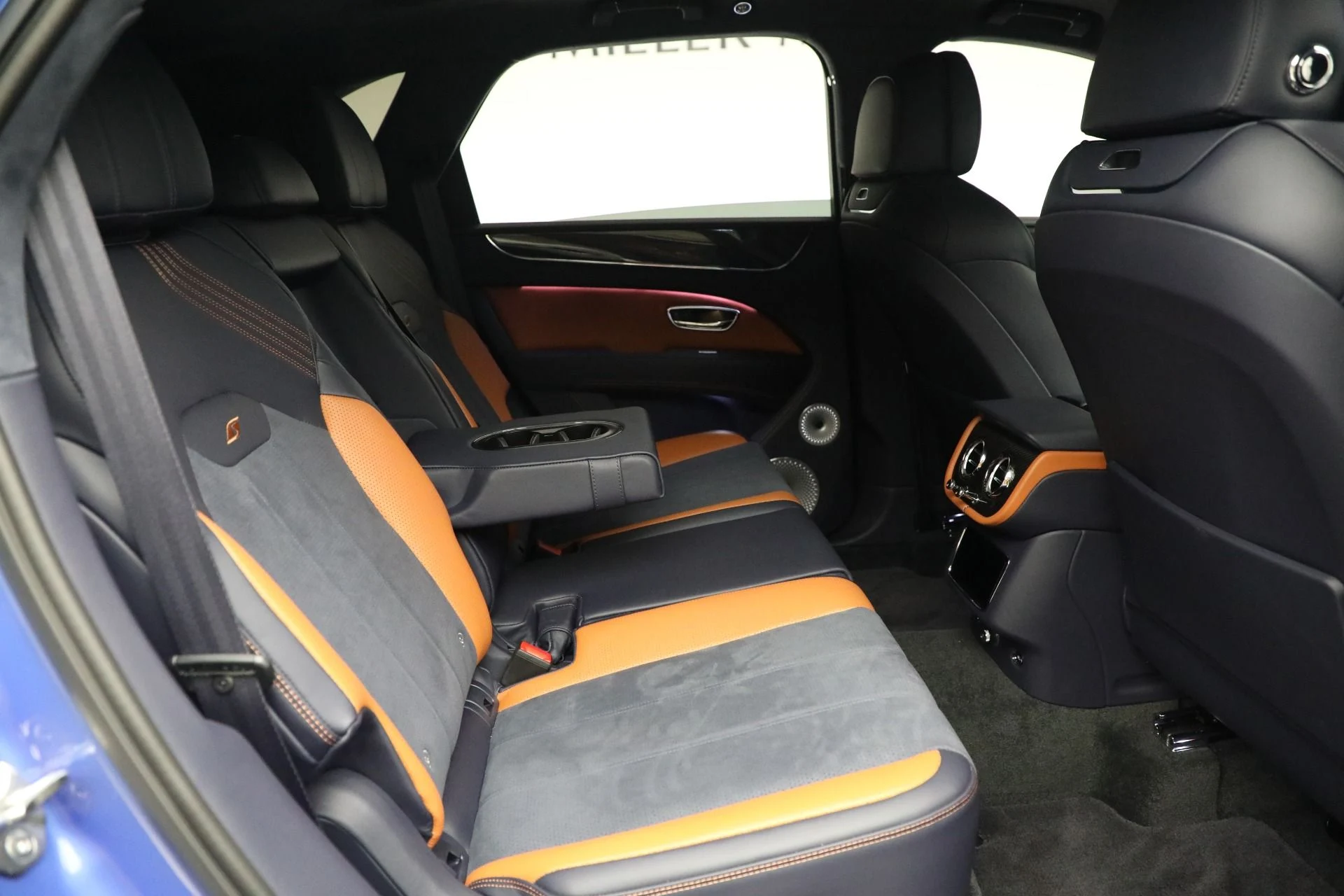 mph025_2931940020_Used_2024_Bentley_Bentayga_S_V8_edf4033d76