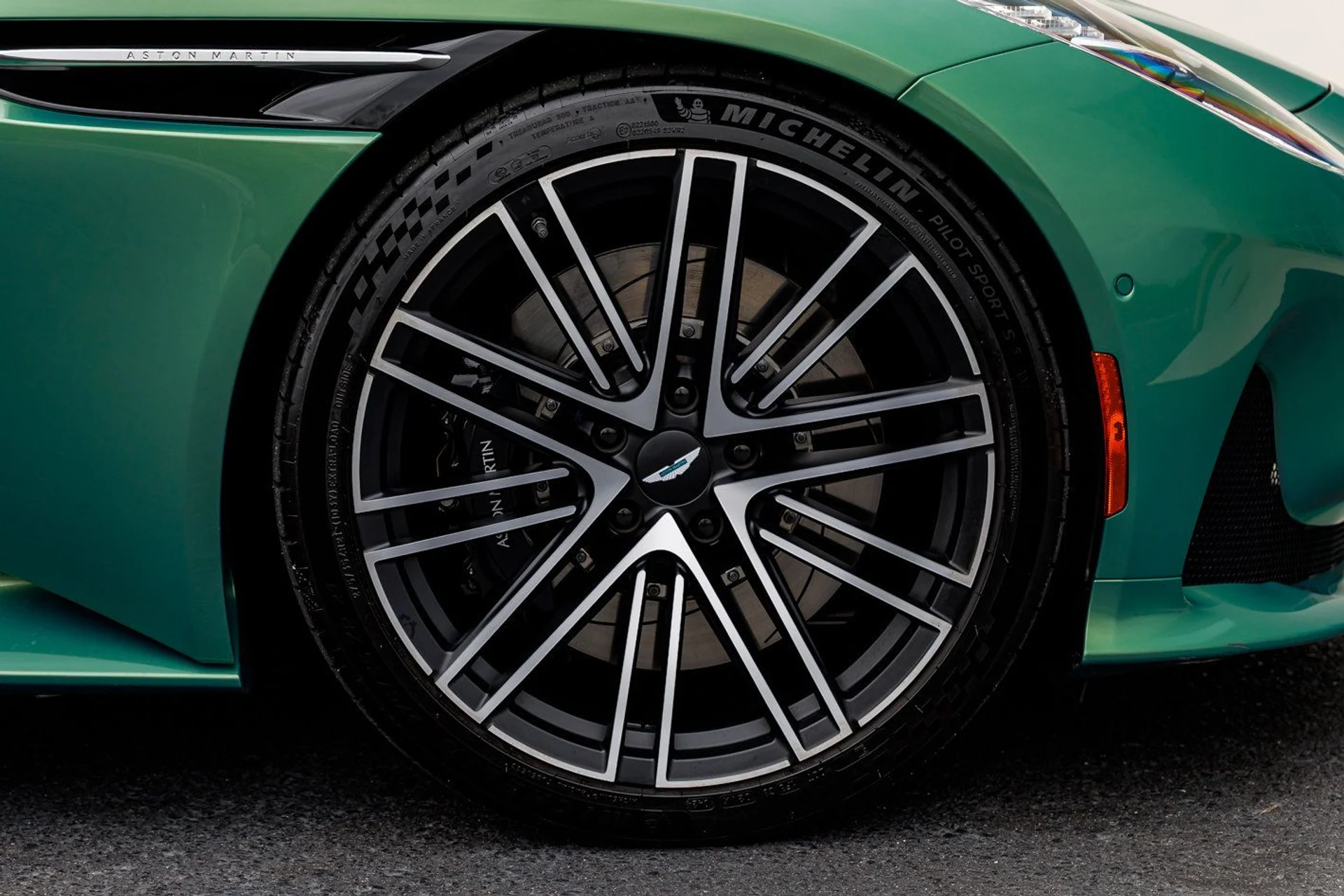 mph025_2932473992_848158989cb46234aabc2b83df903241x_2d9c48d36f