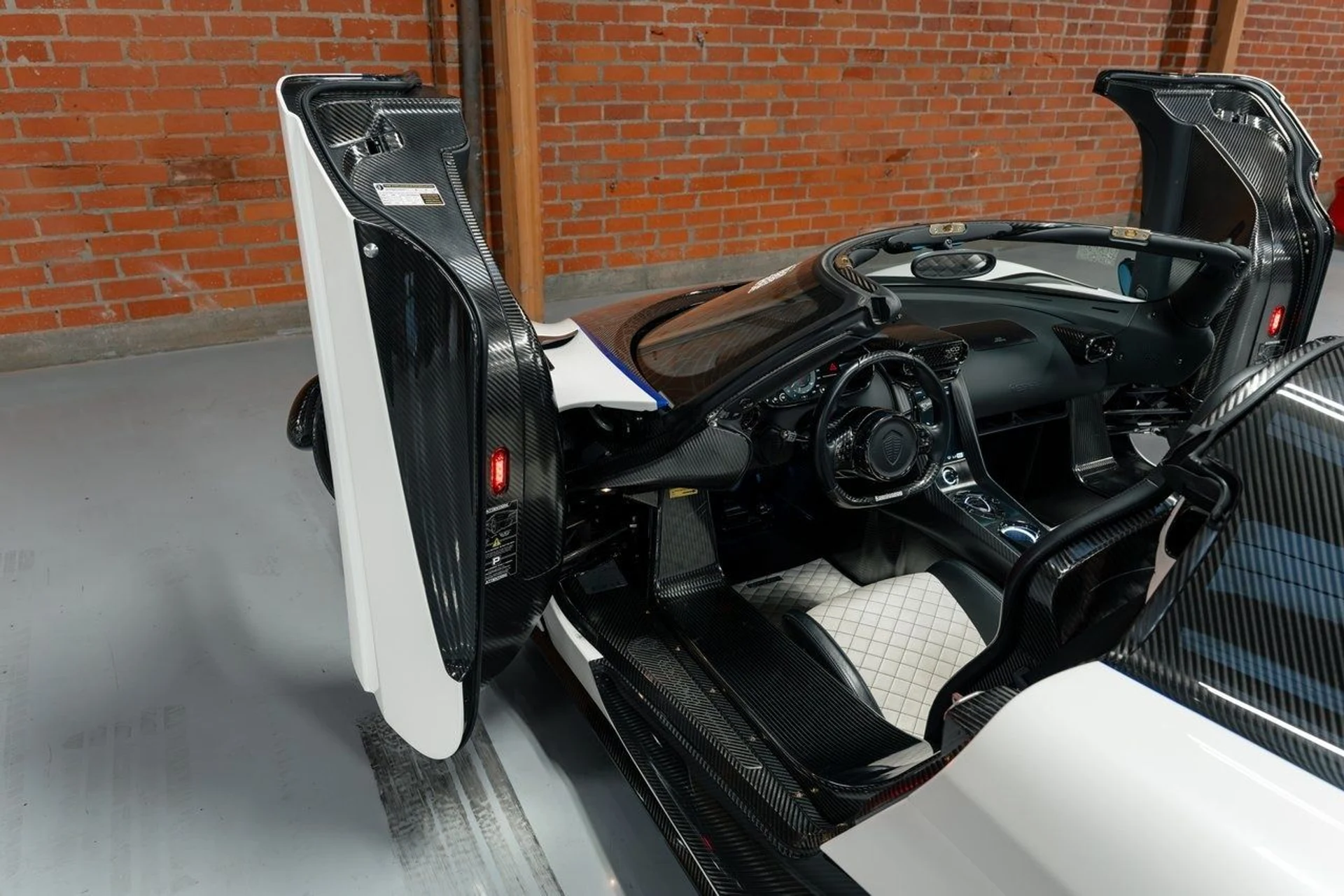 mph025_2940170194_8324d8f0b76a1489d0a0a874e7fdda1bx_806830dfc9