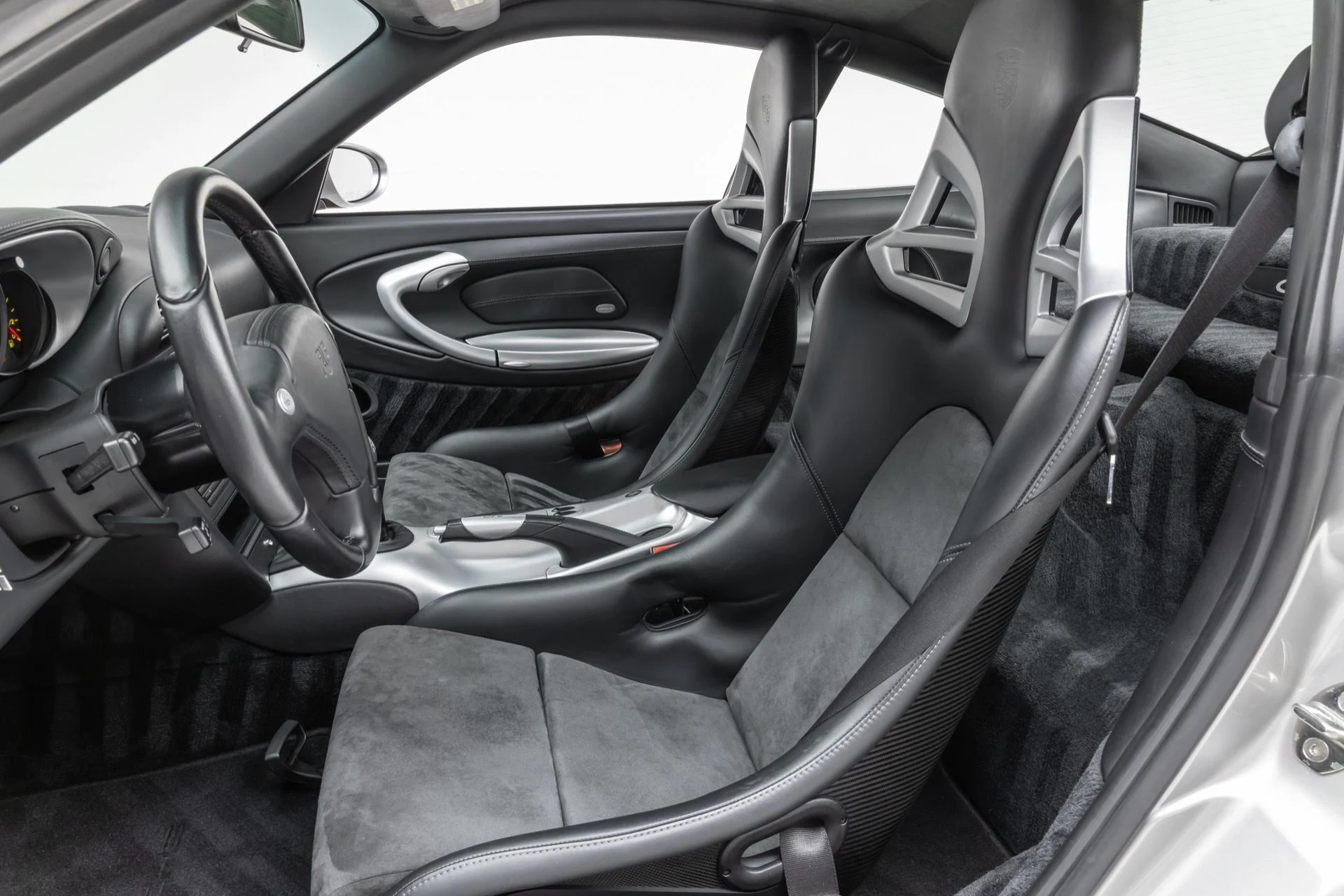 mph025_2949861154_13475_p26_l_169d5ba551