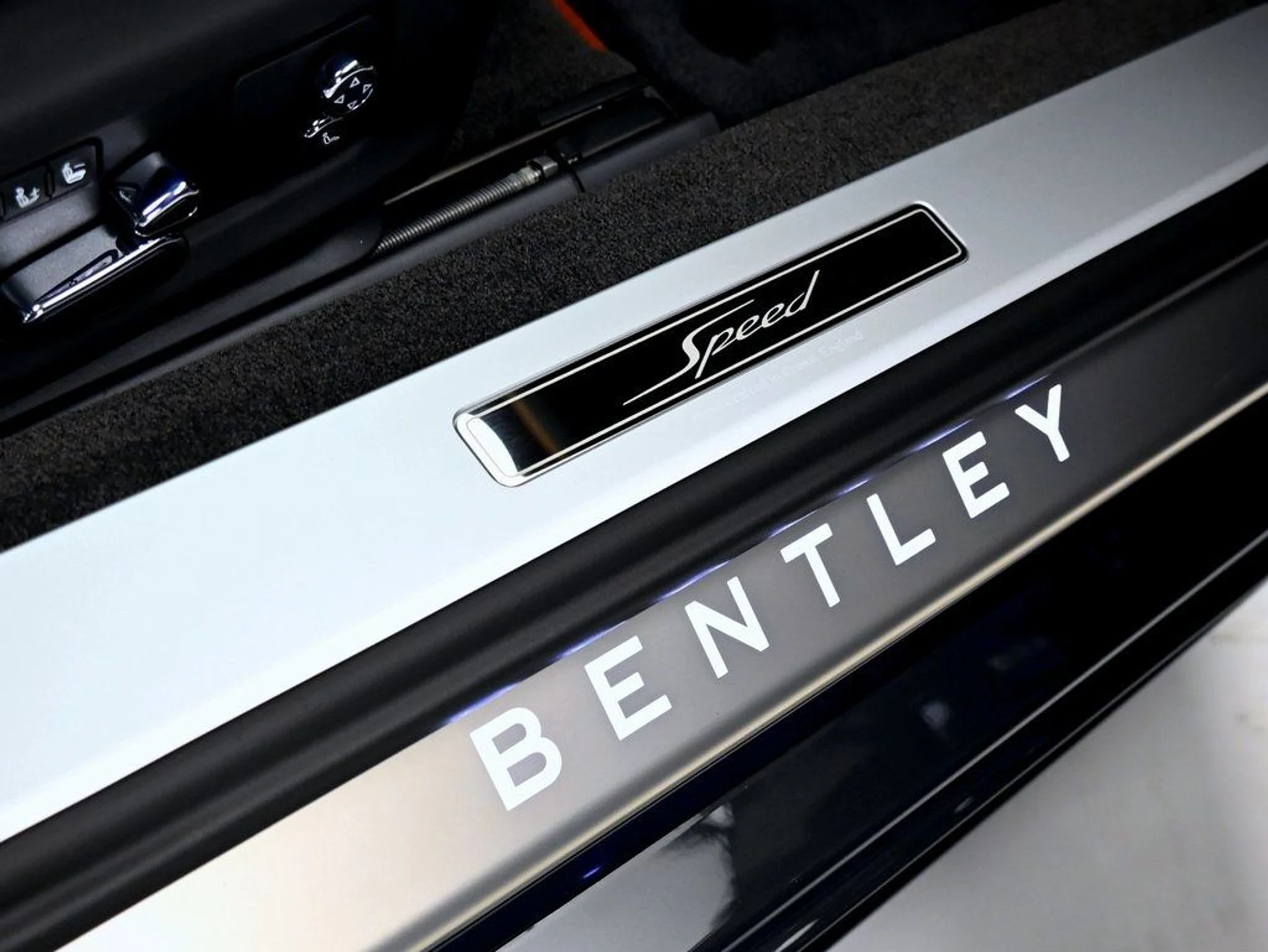 mph025_2952868308_6cc3a37e743d68efd9dd25b4e1ea7dcd_414d27683f