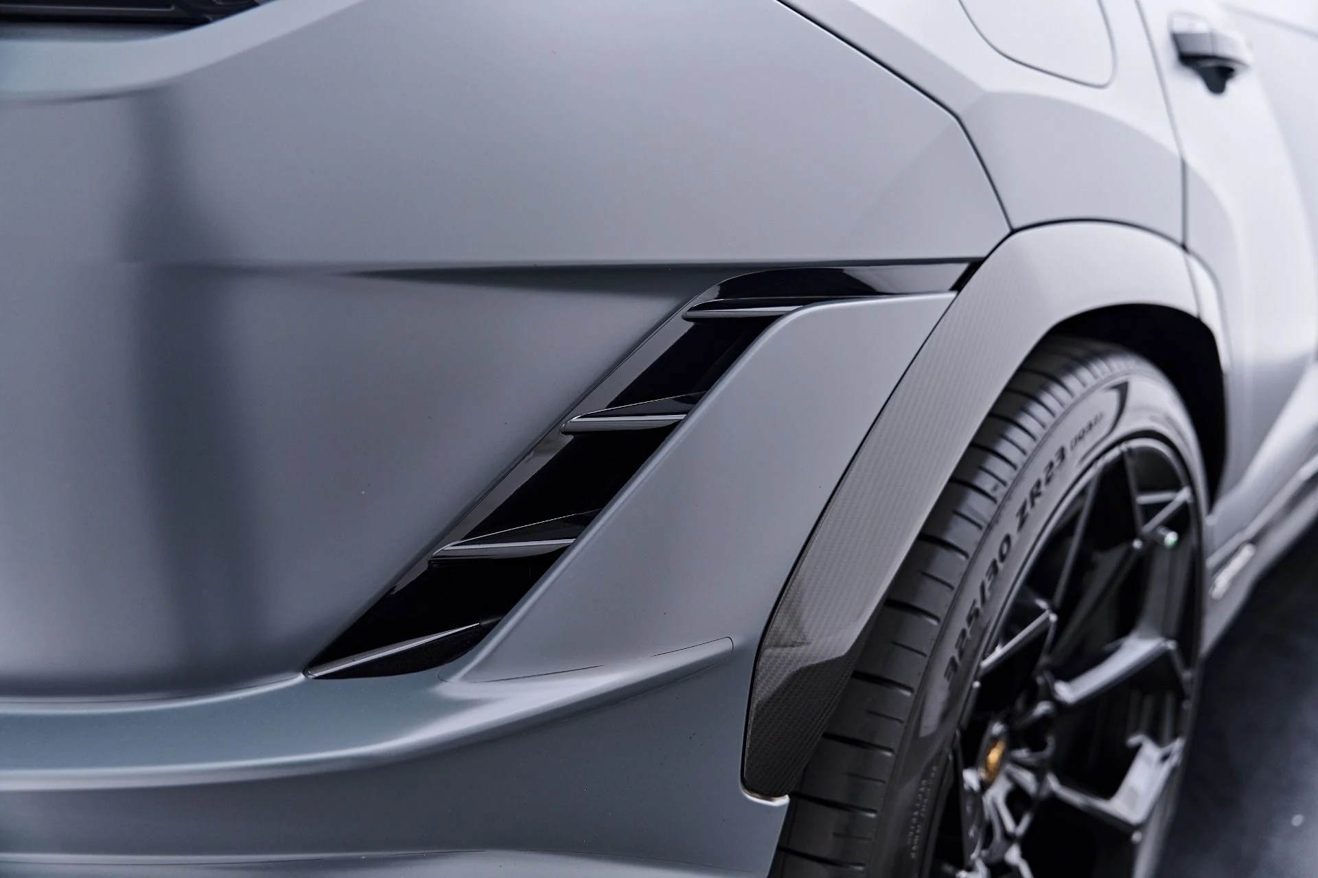 mph025_2965836754_Used_2023_Lamborghini_Urus_Performante_1785711203_3f545679b5