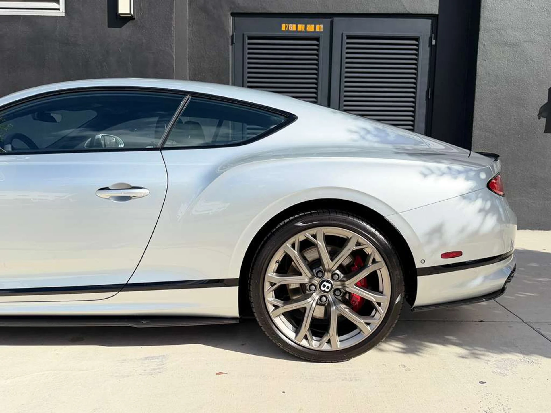 mph025_2969062603_Whats_App_Image_2025_12_17_at_5_40_18_PM_4_8d307096cd