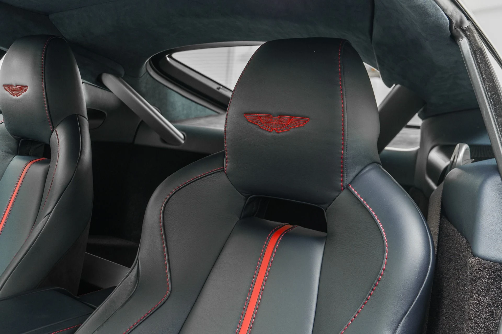 mph025_2970035634_Used_2017_Aston_Martin_Vantage_V12_S_7_Speed_Manual_Highly_Unusual_Spec_Gorgeous_1772489641_bd6ea0a131