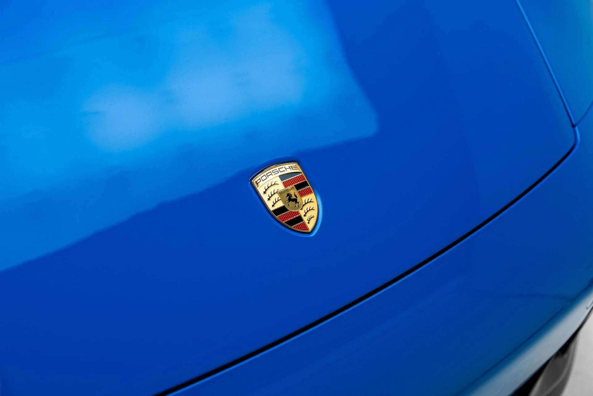 mph025_2975385224_Used_2026_Porsche_911_Targa_4_GTS_1788307377_7a4c31951d