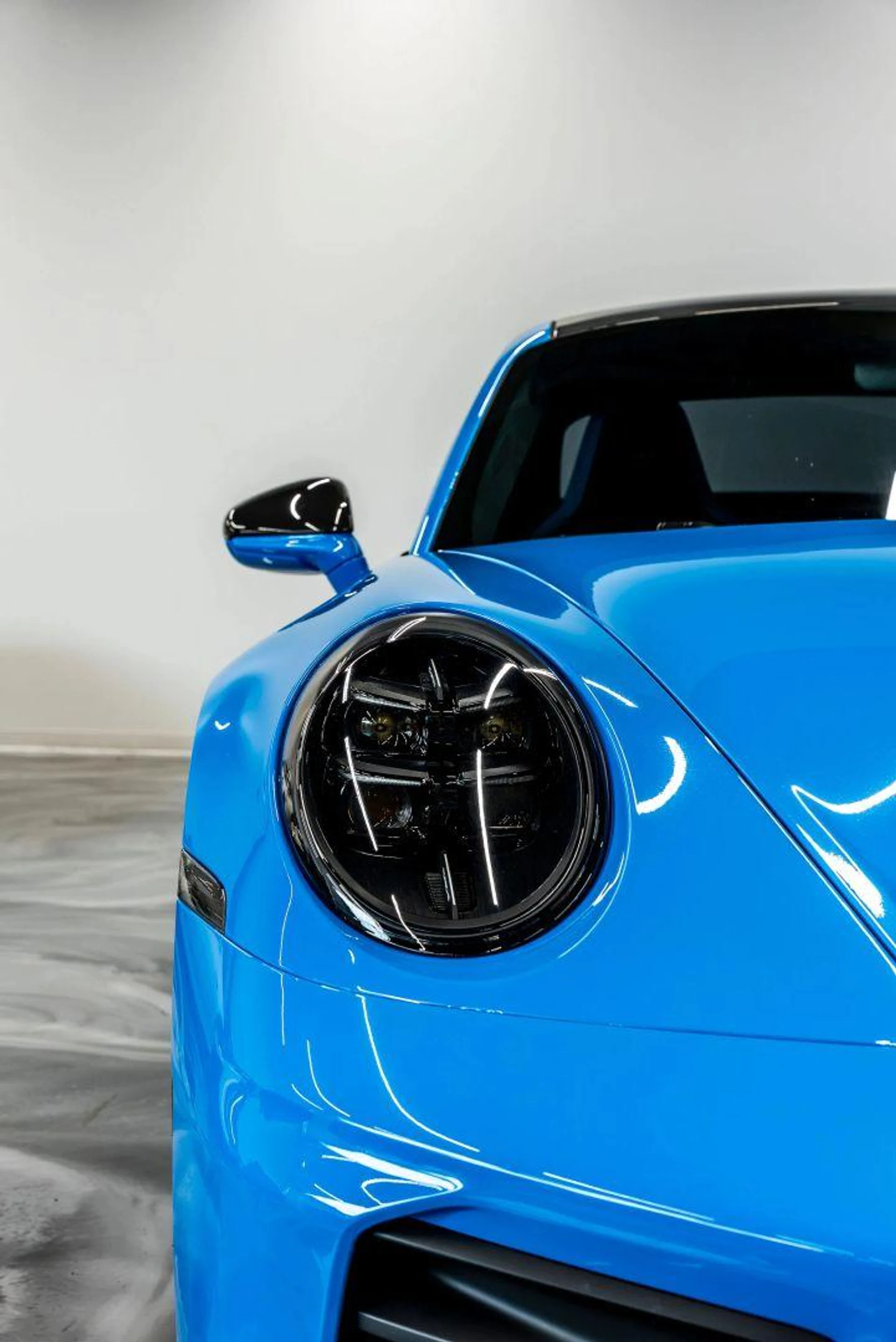 mph025_2976660551_Used_2026_Porsche_911_GT_3_w_Touring_Pkg_Coupe_2_D_1789774030_2f31152c6e
