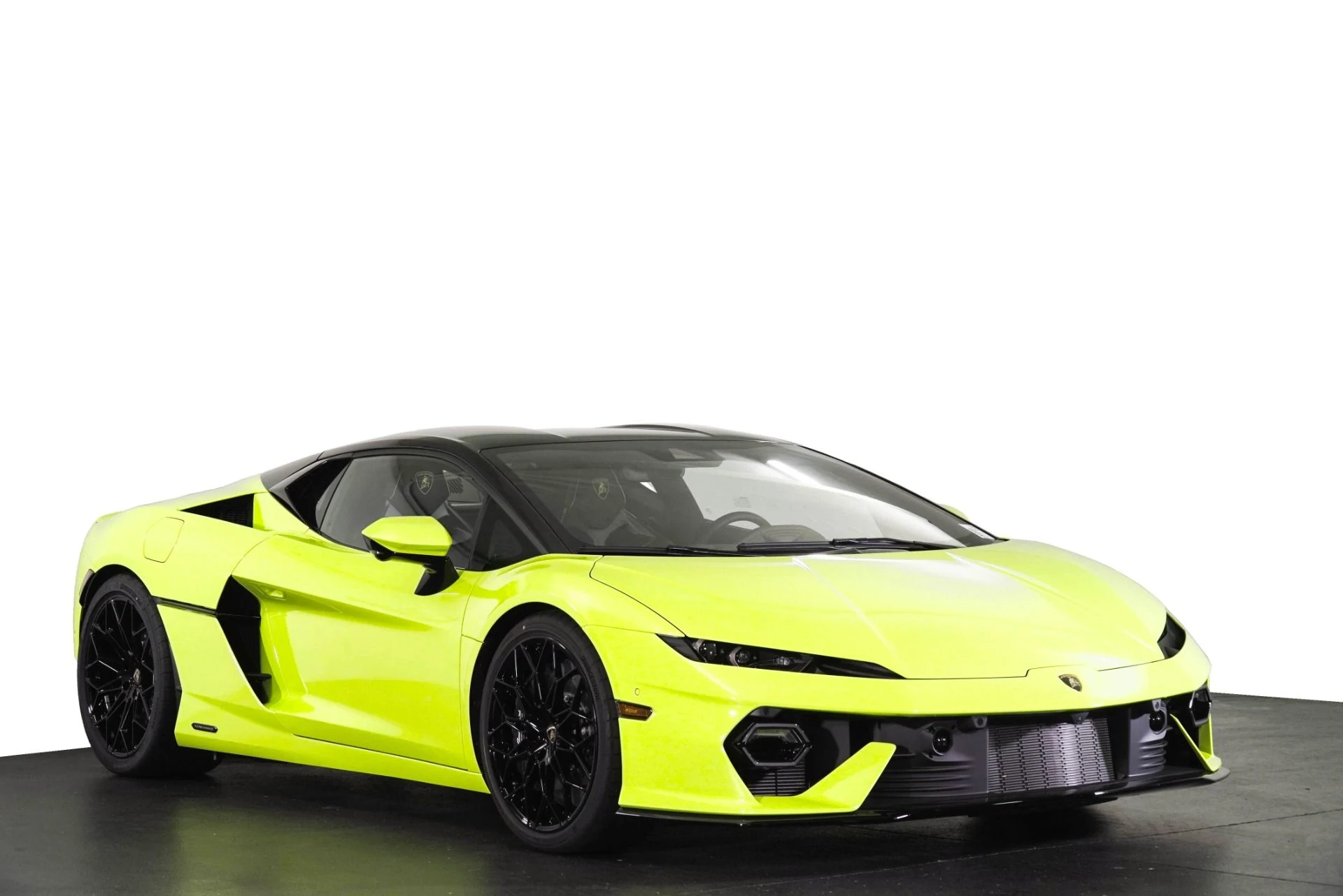 mph025_297952258_New_2026_Lamborghini_Temerario_1790615623_98b8943d62
