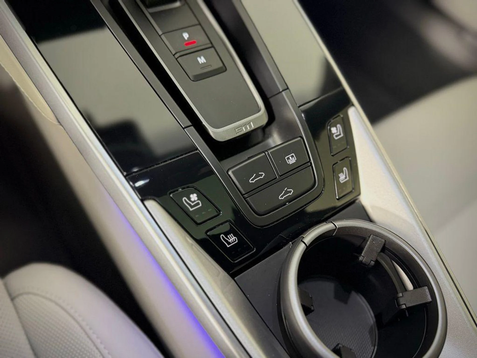 mph025_2979941479_i_WP_Eup_Lo_P3r_V_Wsleq_P_Ld_Mf_Jj_V_Y_dc1b83890f