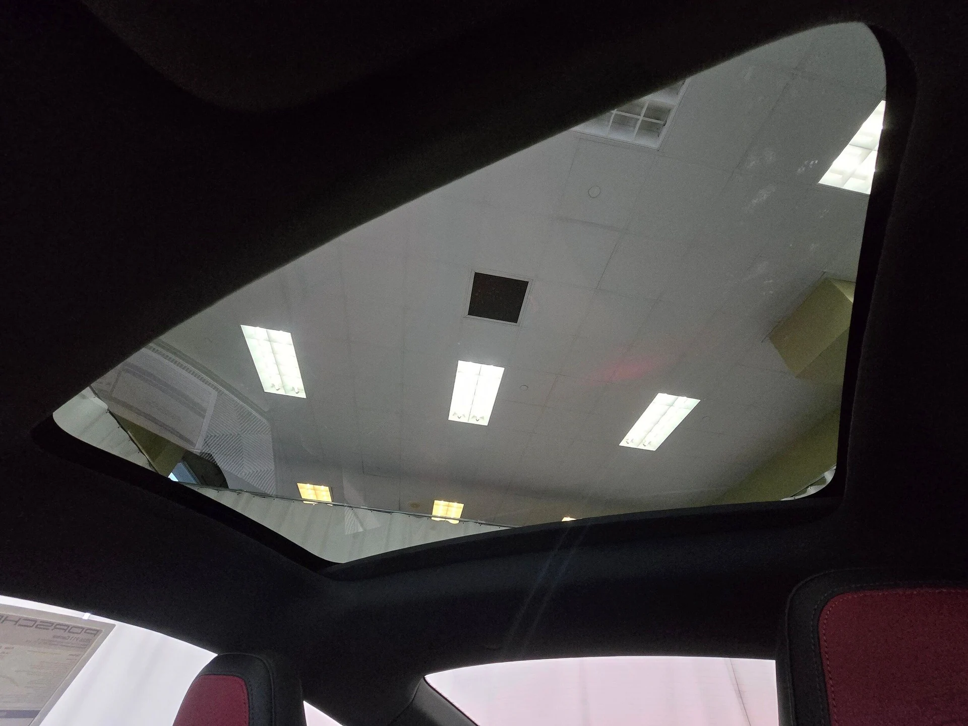 mph025_2982015312_3626c145b59867878a19baf0c6dfd340x_2c48e1190d