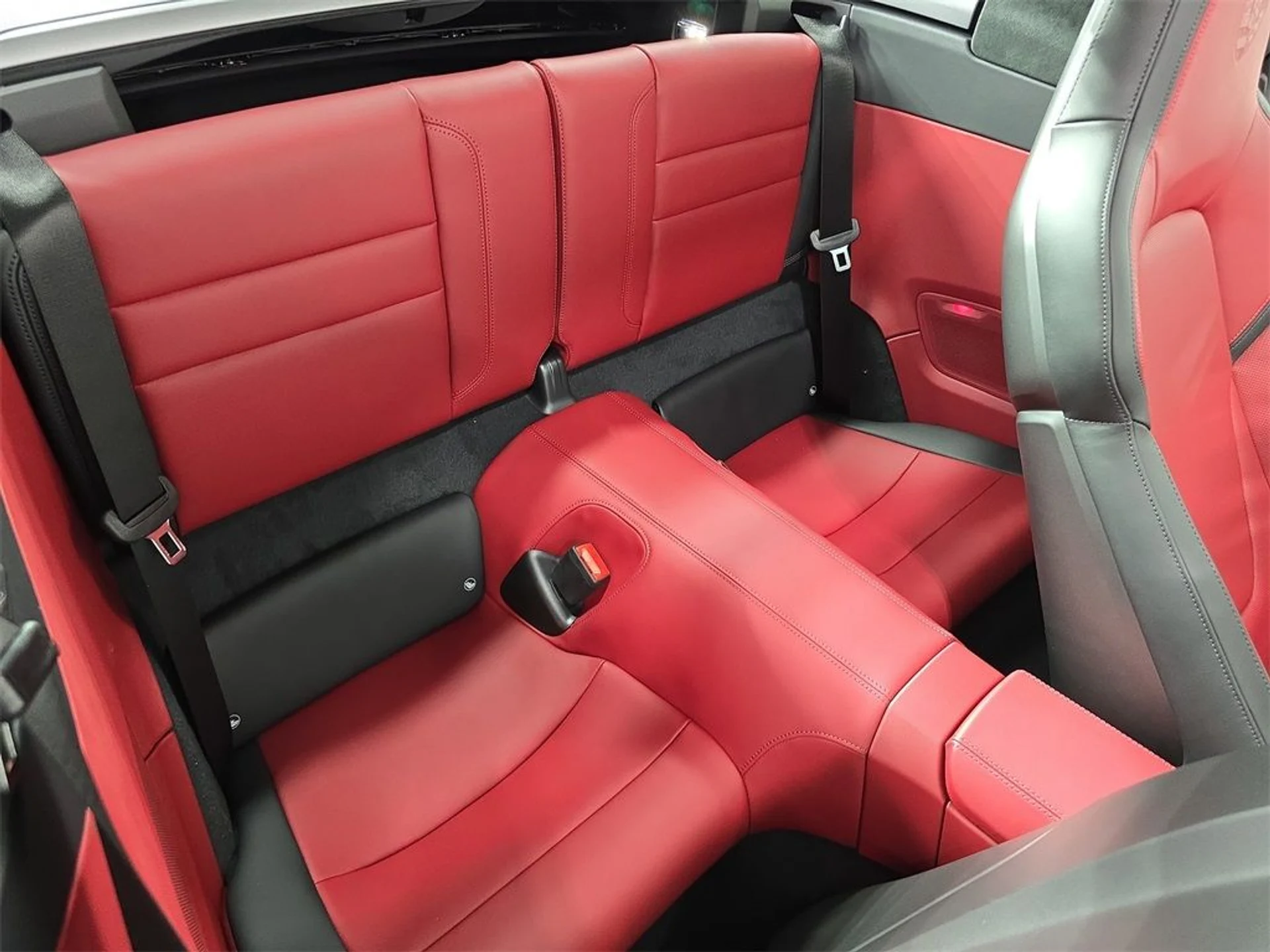 mph025_2984517980_2b8e16da9831ca93a42c952d9d54093a_efd07847ed