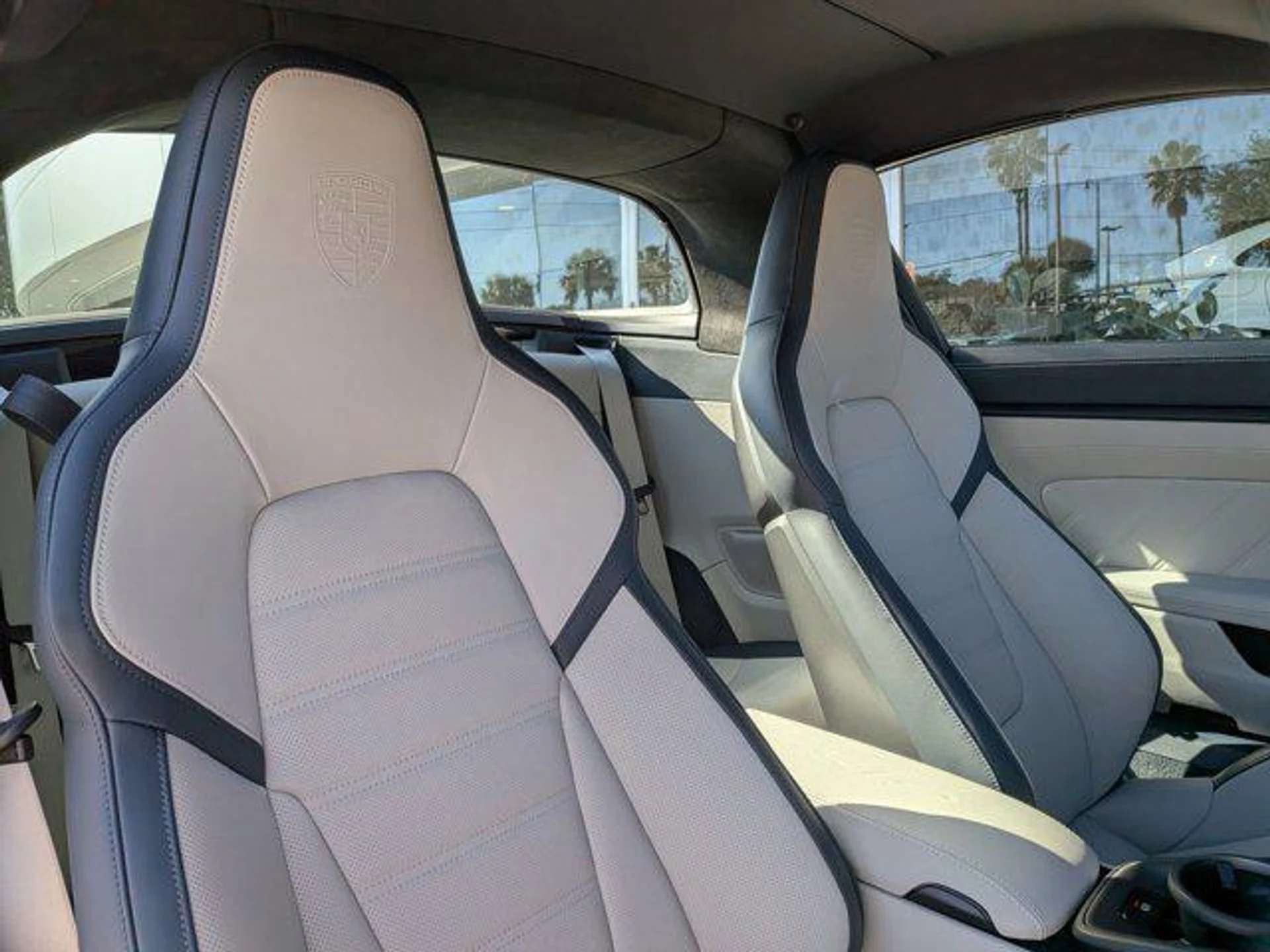 mph025_2988718068_Sqvf_J47p4x5_T_Aph_N6_VQ_Wi_DB_1e_AI_edd26f03df