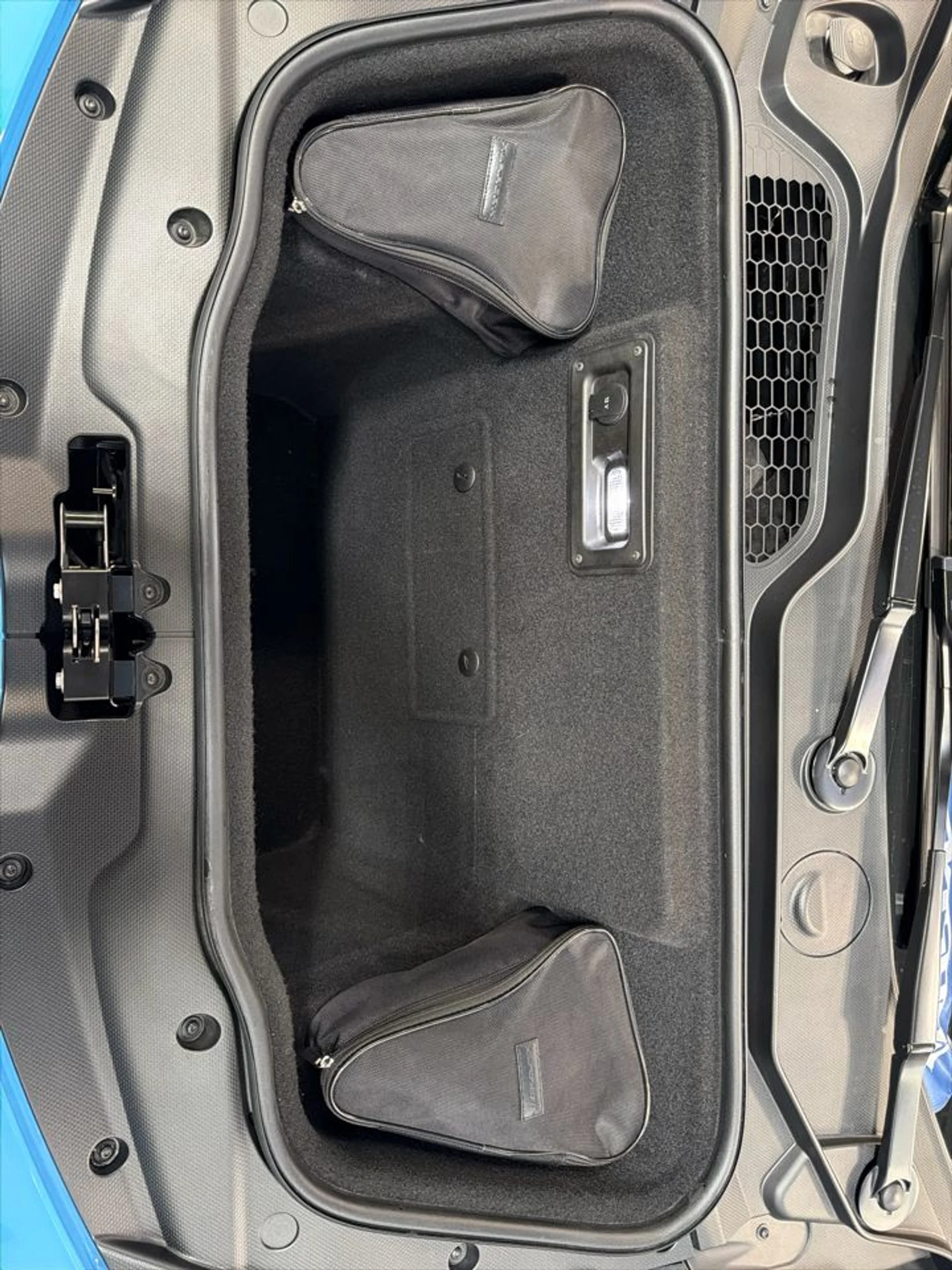 mph025_2990638828_639040772800131305_6f9d19a65b