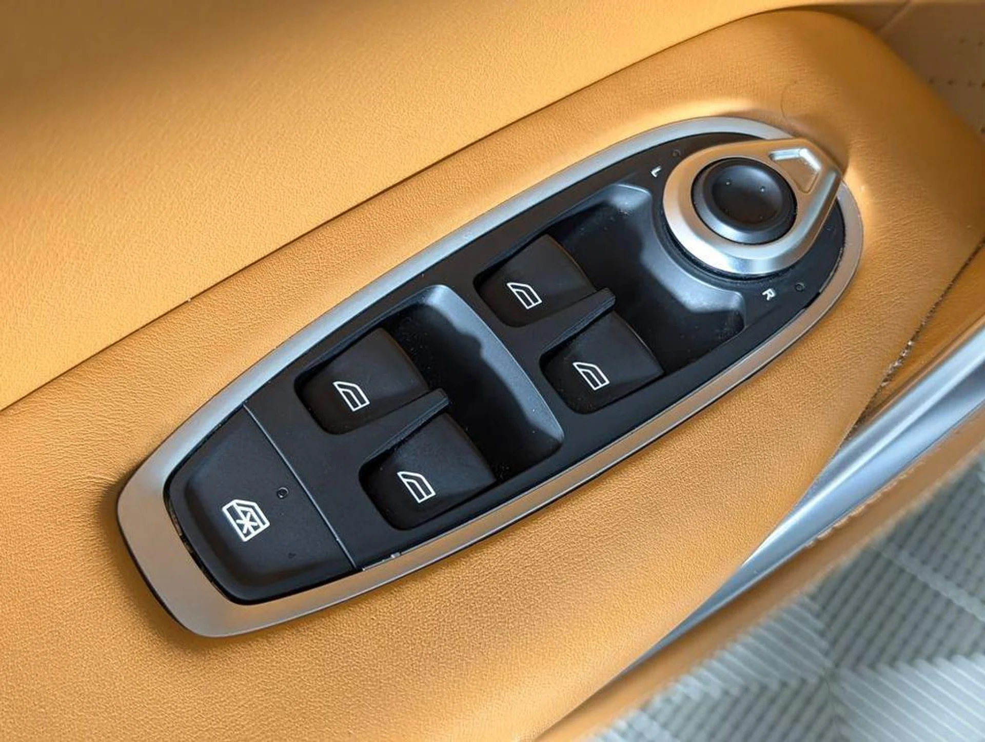 mph025_2991019938_e_Wtbtq_Ri_JDL_4_A_Ilt_Nwga_N_93fz_Y_48230a91a6