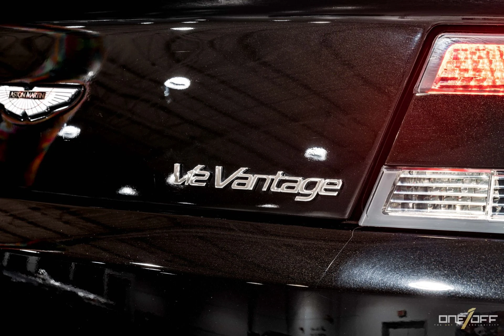 mph025_3003183554_Used_2011_Aston_Martin_V12_Vantage_Carbon_Black_6_Speed_in_Immaculate_Condition_1756349737_37d909f5a9