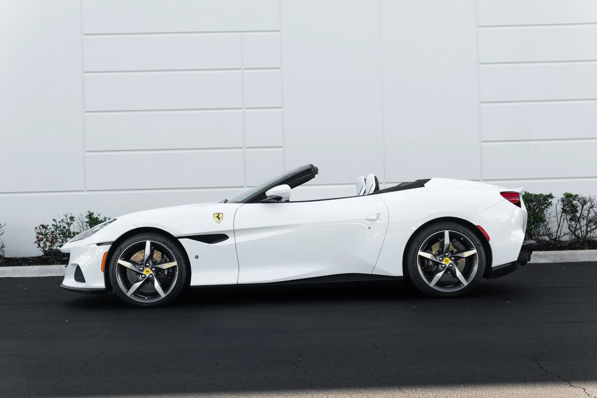 mph025_3003782632_Used_2023_Ferrari_Portofino_M_1766185478_fc32d56a8e