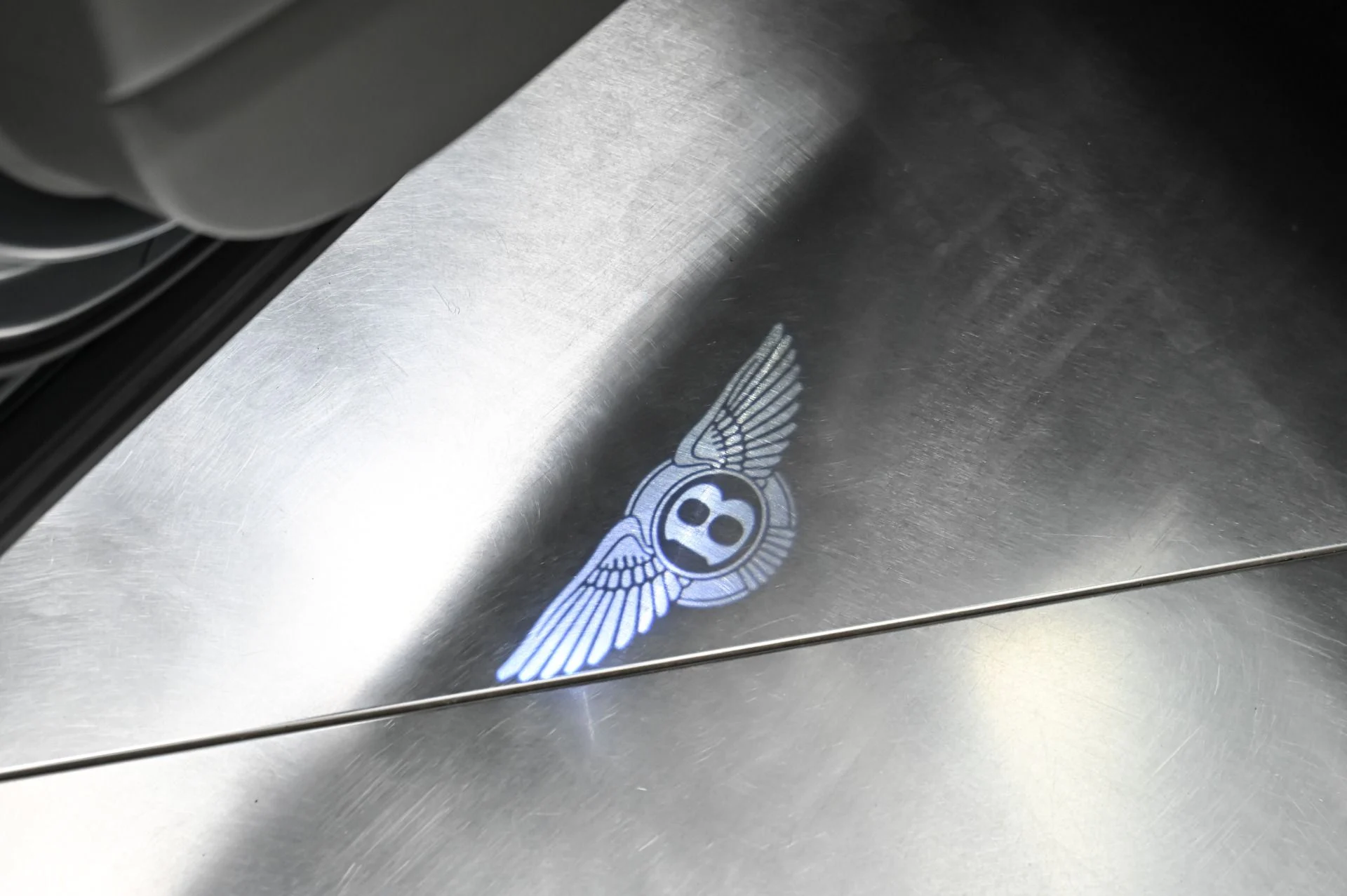 mph025_3005851184_Used_2018_Bentley_Bentayga_Mulliner_1757711699_57f2e57ced