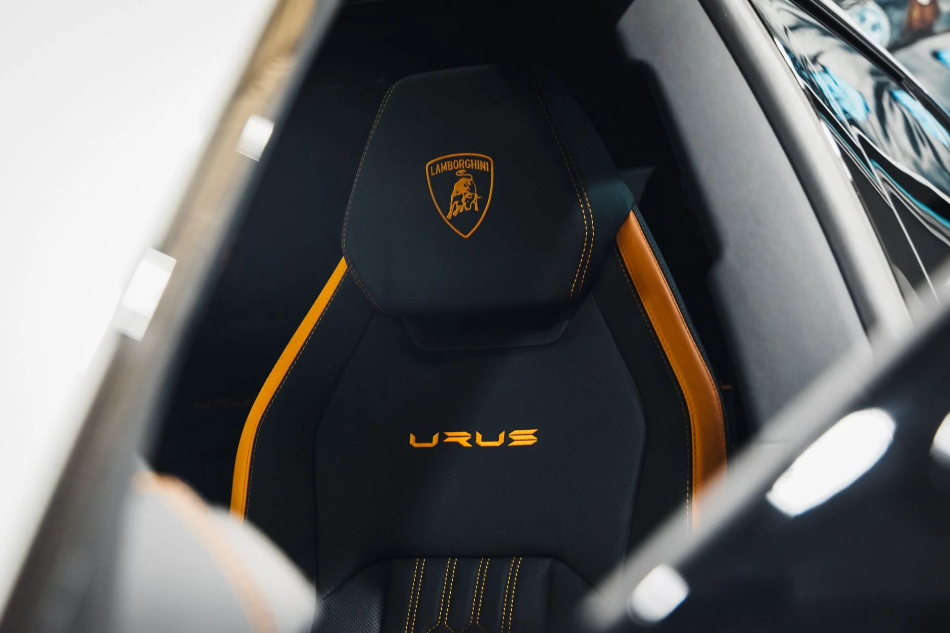 mph025_3010649639_Used_2023_Lamborghini_Urus_Performante_1775866917_ce8a2c120f