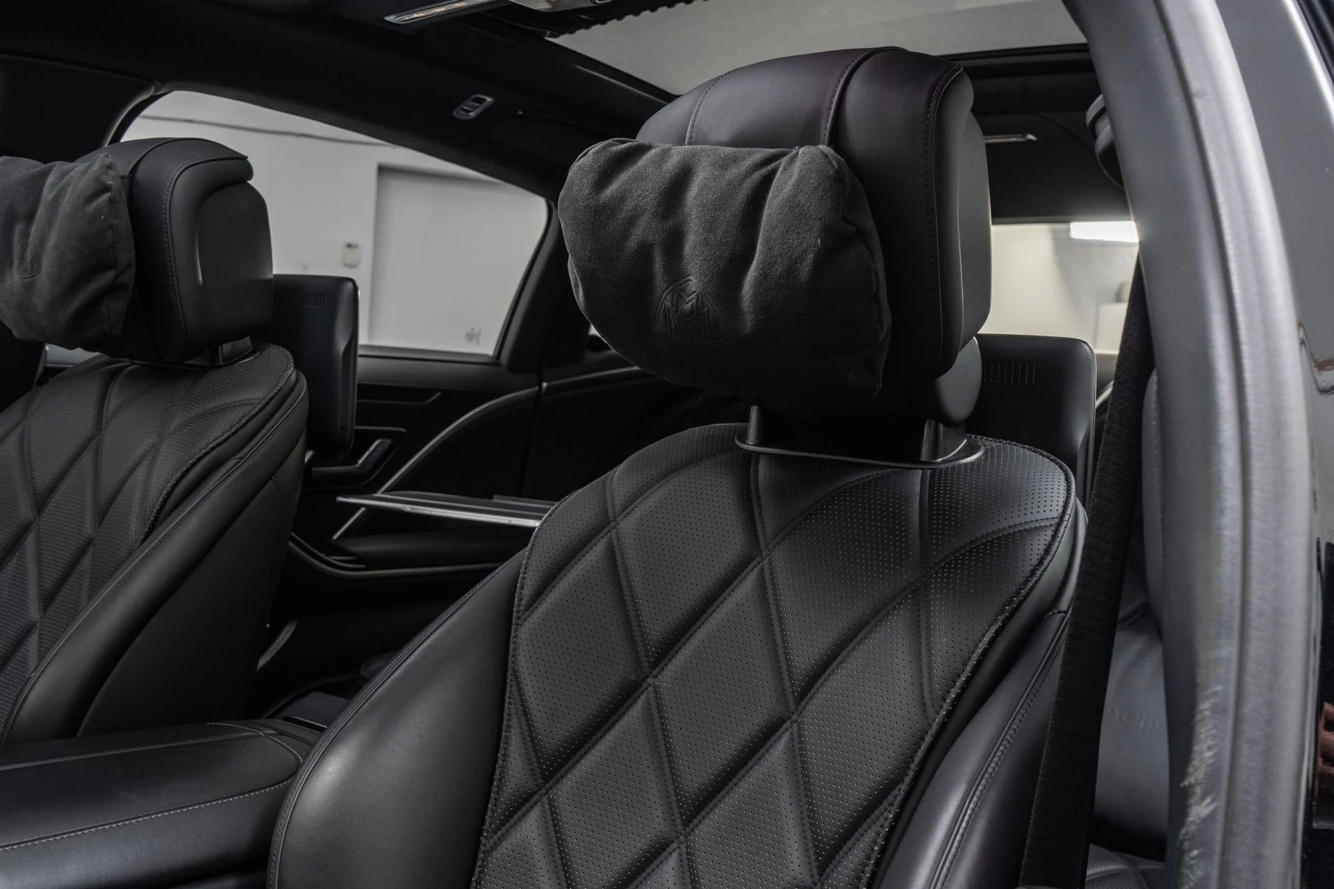 mph025_3015209393_Used_2022_Mercedes_Benz_Mercedes_Maybach_S_680_Executive_Rear_Seat_Package_V12_Power_Immense_Room_1774031494_f73e6023f5