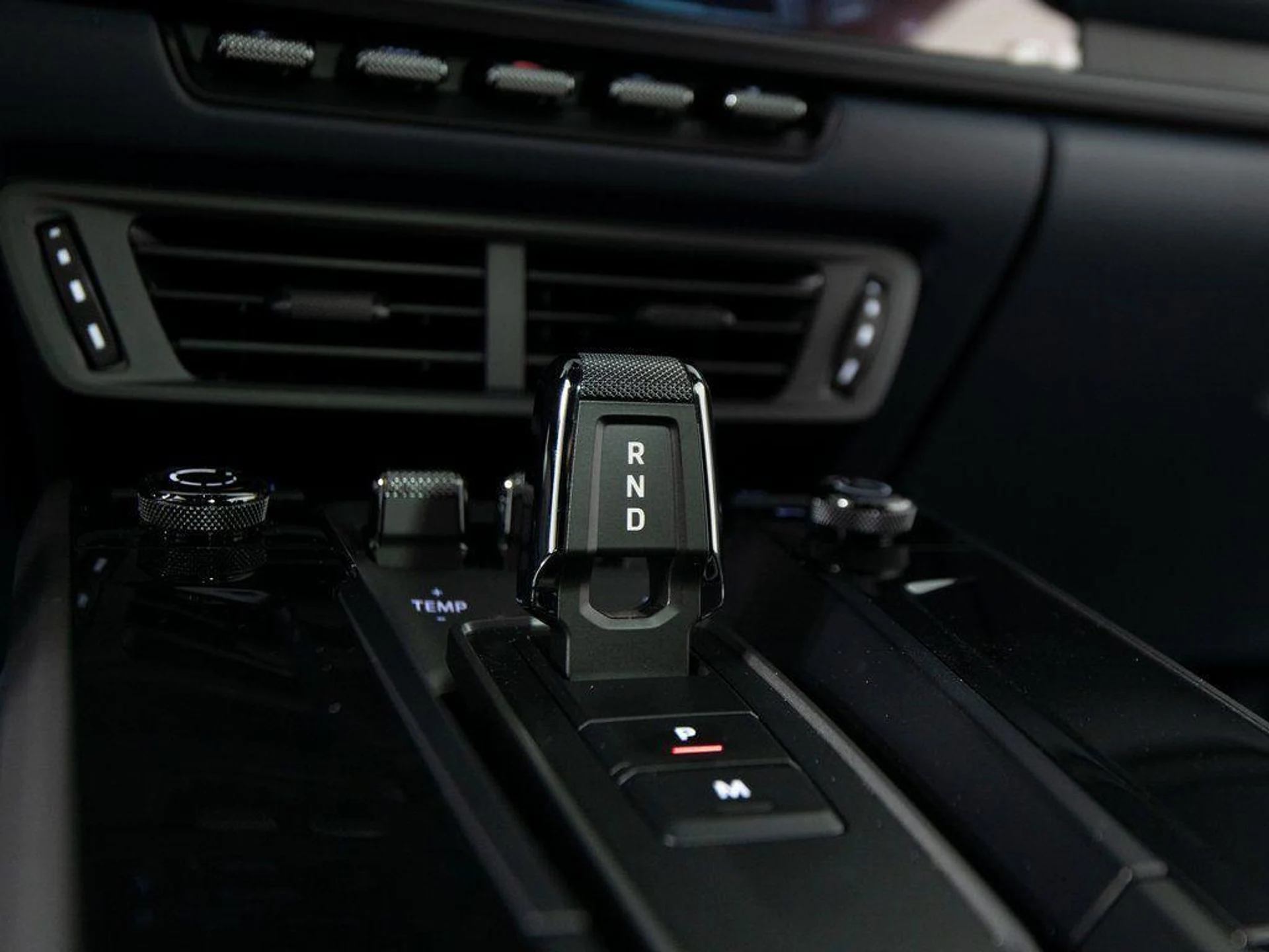 mph025_3015785878_vhfp_N3ot3_ZNN_7_HT_9_T_Aj_AR_9_VTL_8g_36a43294bf