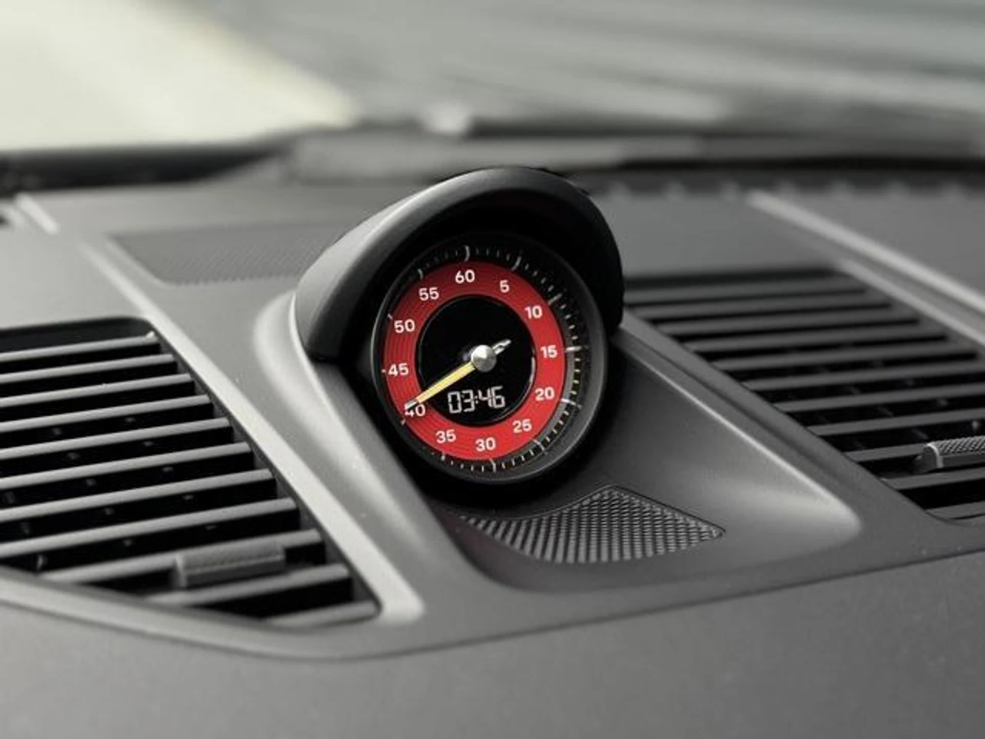 mph025_302554959_ZP_Cf_X_W8g_Tj_Nim_E53_ON_Mp_QKL_1_N0_44de96b1d3