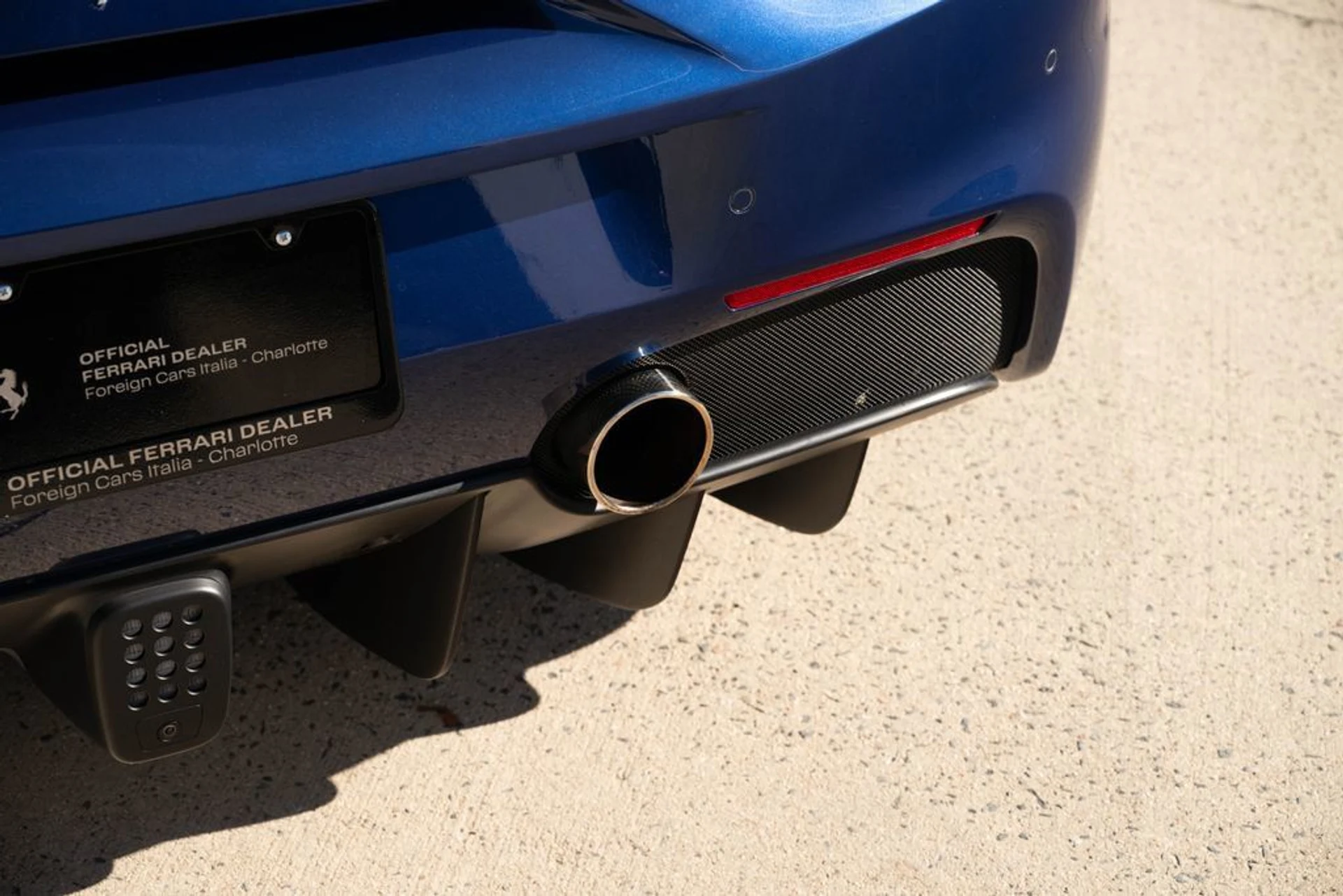 mph025_3028536476_e6347bb36b6e4db0b2924d38e42f22f3_ebe93cbde7