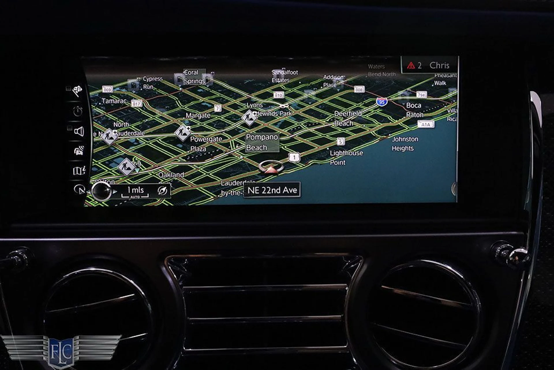 mph025_3029045544_used_2018_rolls_royce_dawn_blackbadgeconvertible_6305_22965393_26_1024_a2bee72a41