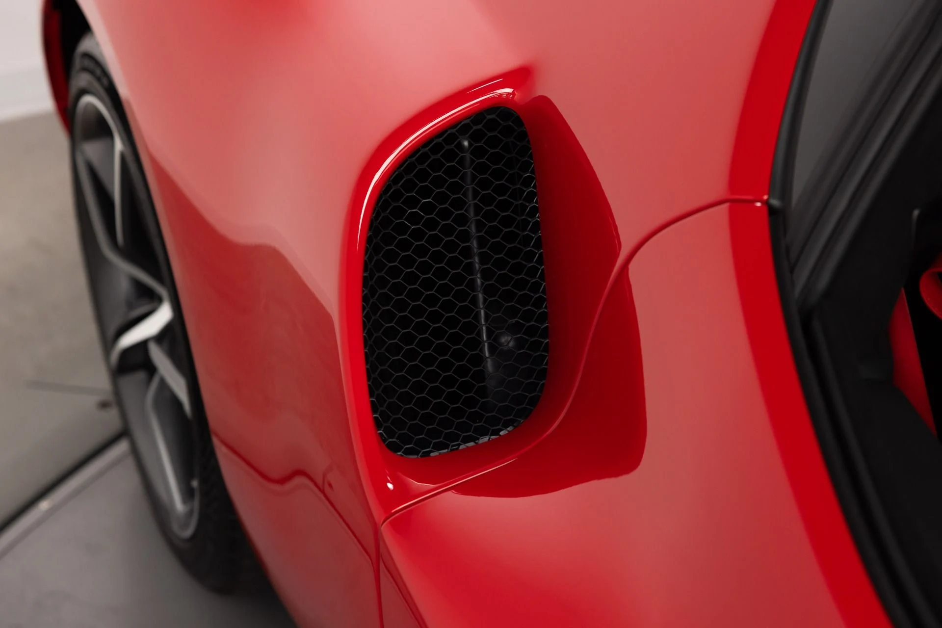 mph025_3030814585_New_2024_Ferrari_296_GTB_1789139444_0ab639ed67