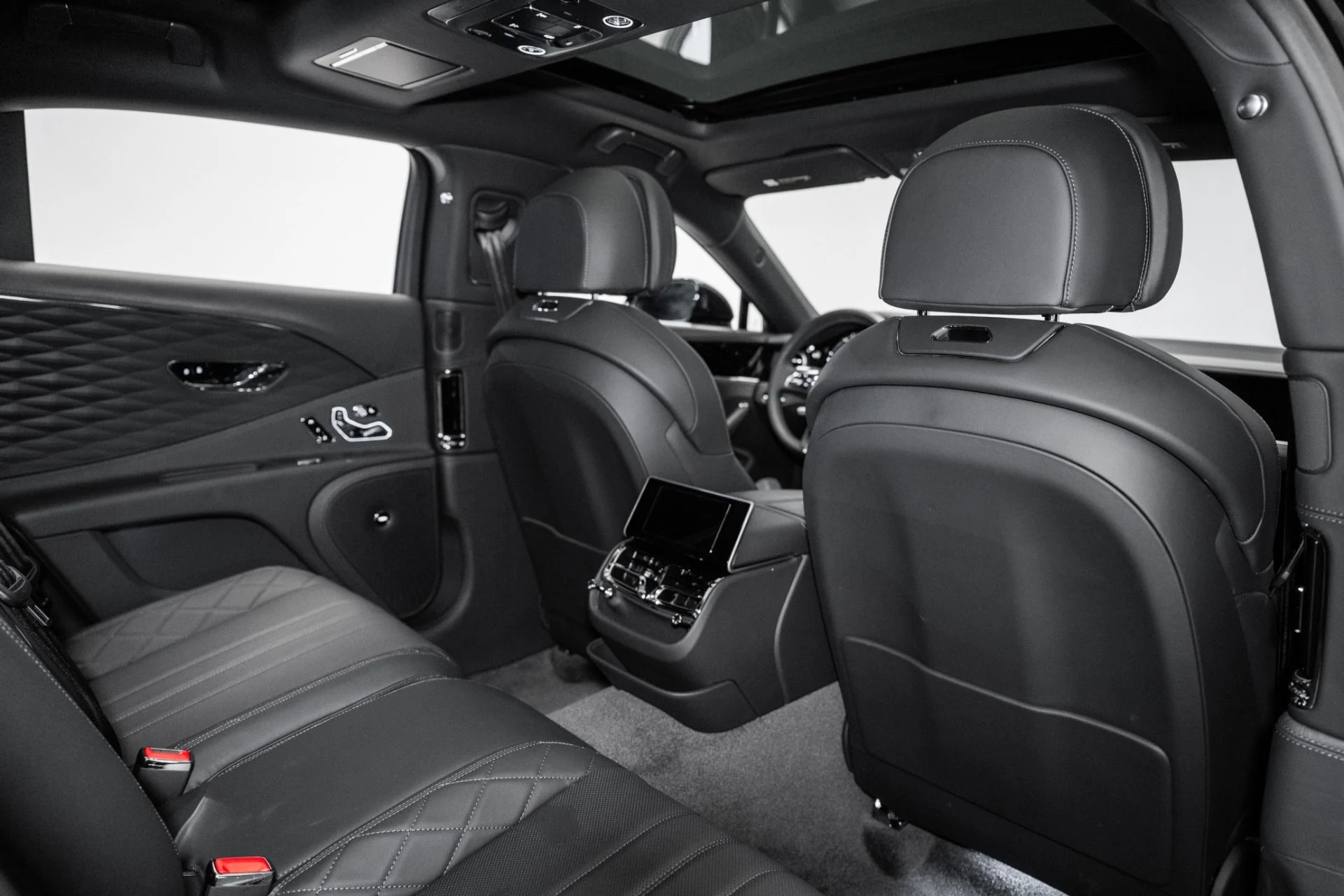 mph025_303290377_Used_2024_Bentley_Flying_Spur_Speed_1756911756_cc4a66189b