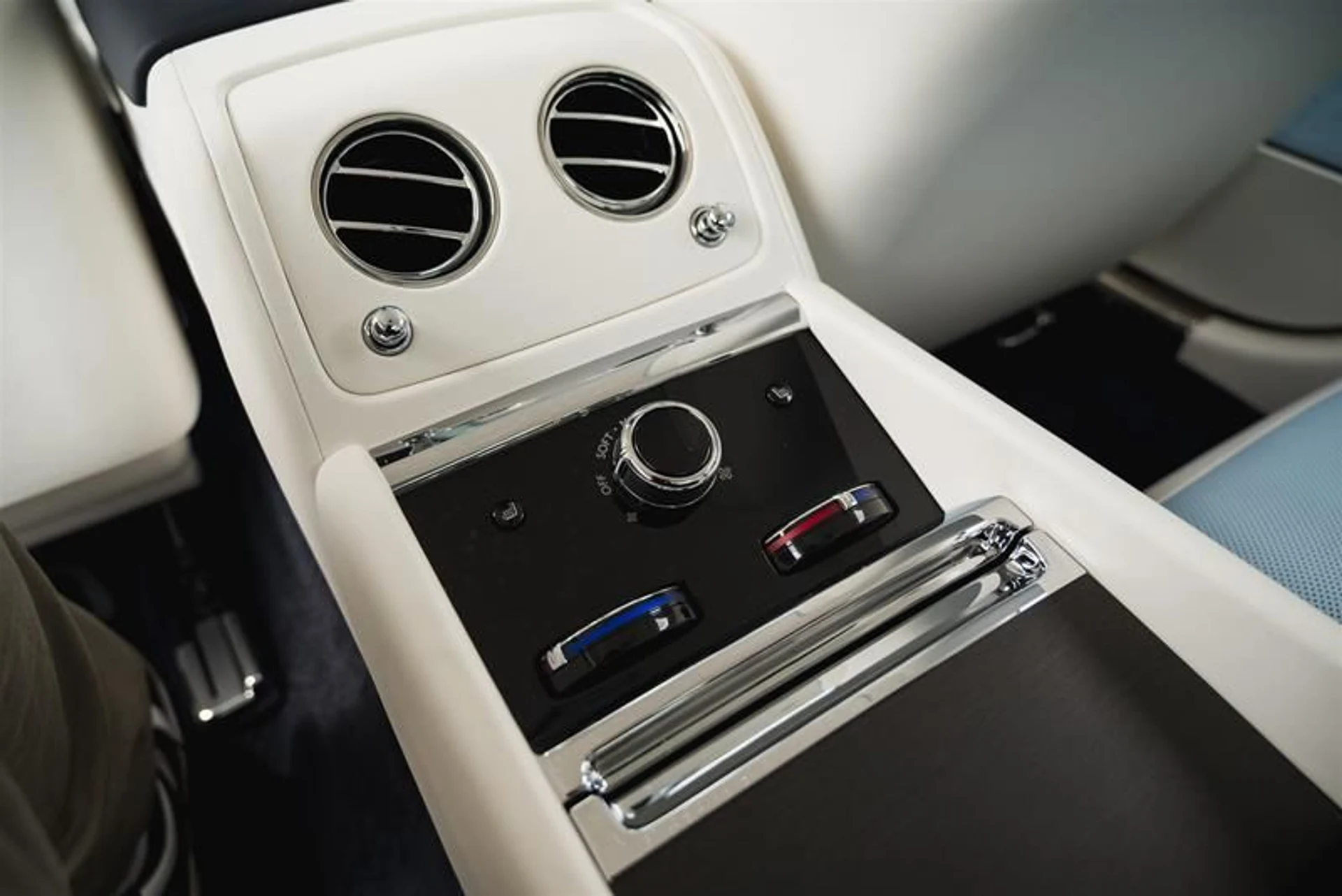 mph025_3044824900_3yzdnr3w_385db4e6e4