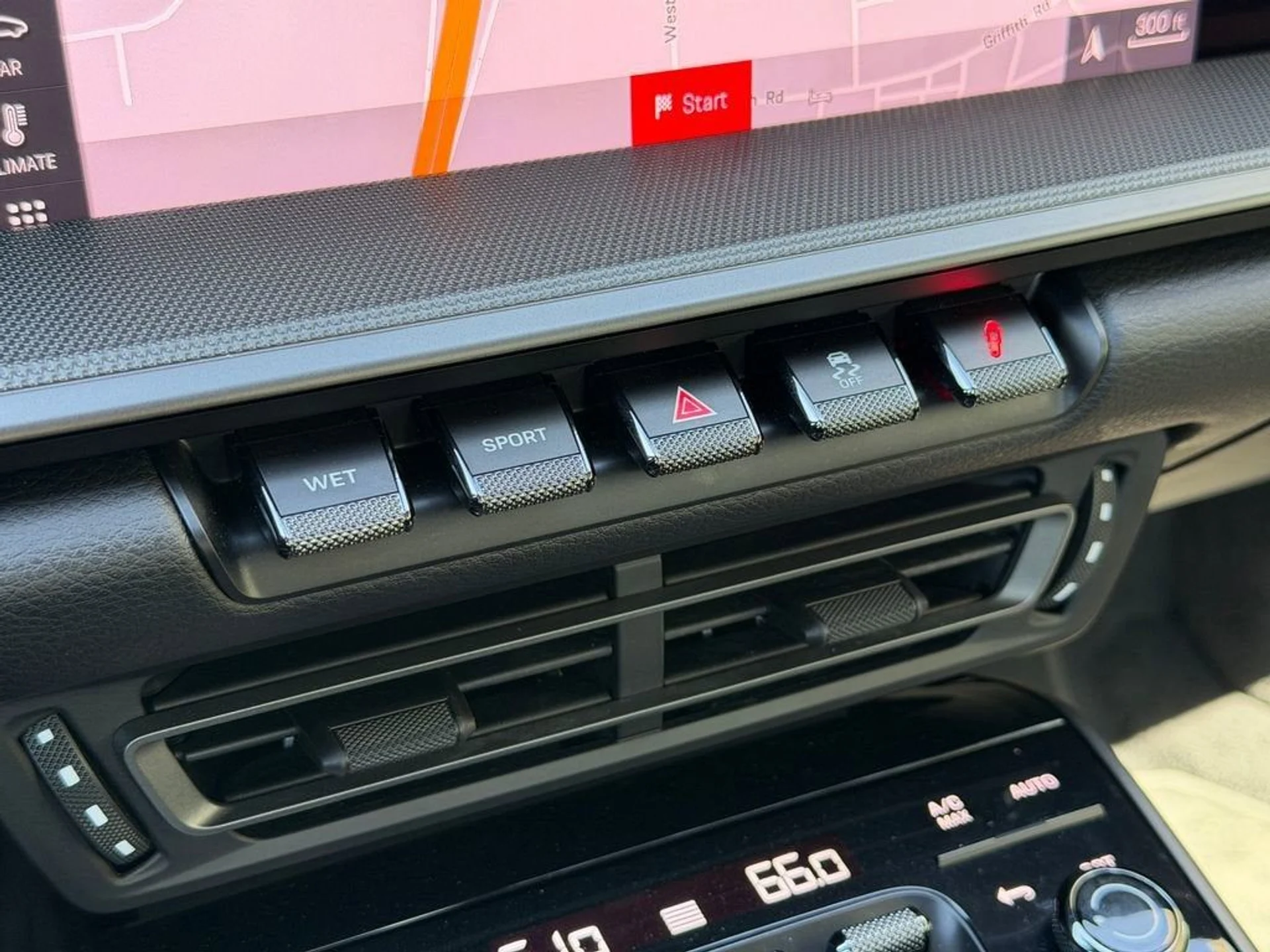 mph025_3047068009_2ee52b02e2574a56b2804a055343698e_d398937a14