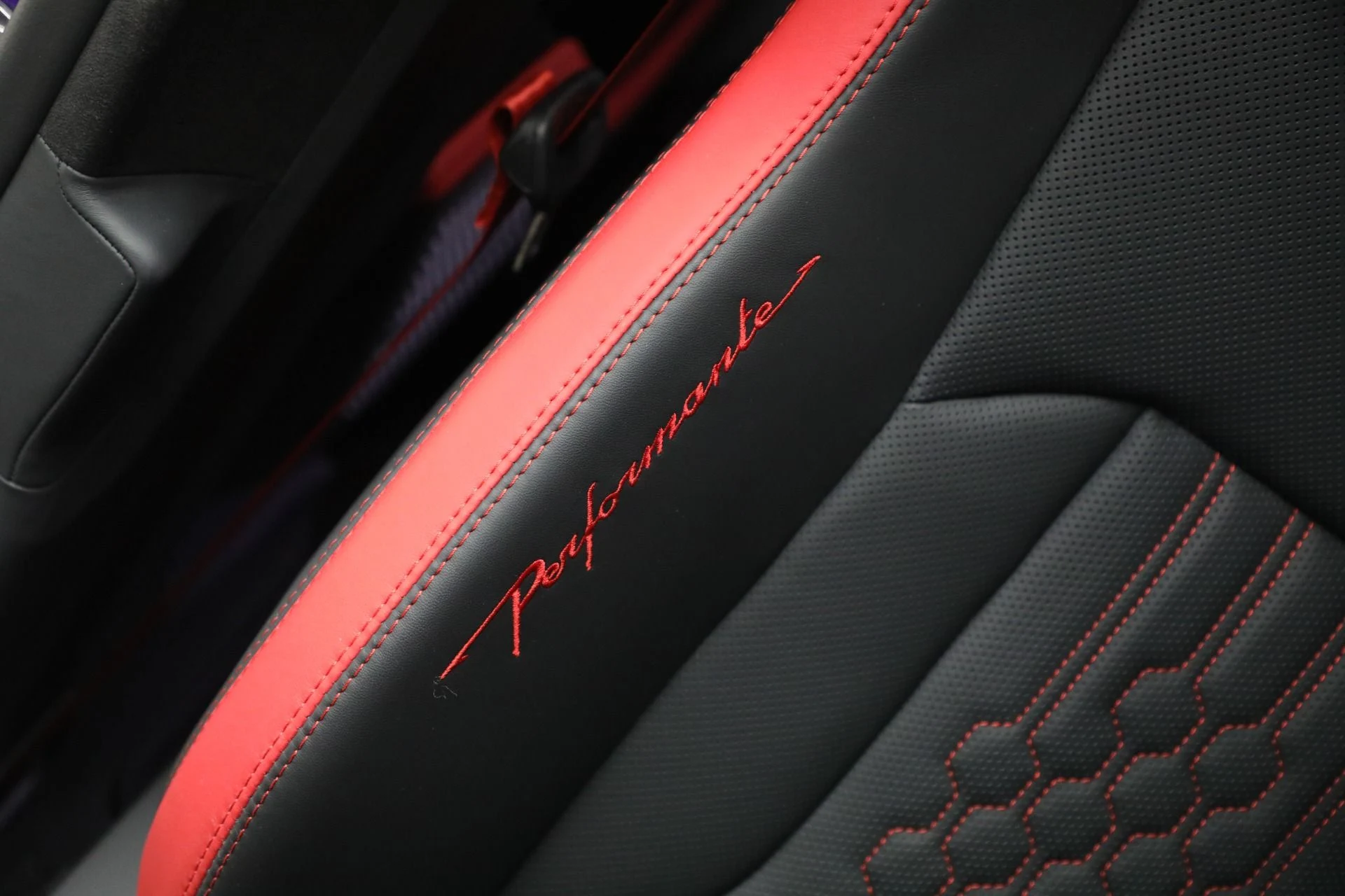 mph025_3047130393_Used_2024_Lamborghini_Urus_Performante_1770476069_4e40e4970c