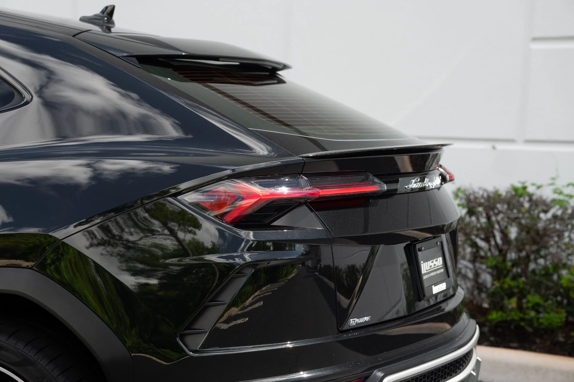 mph025_3047570453_Used_2020_Lamborghini_Urus_1758836559_f473023bb7