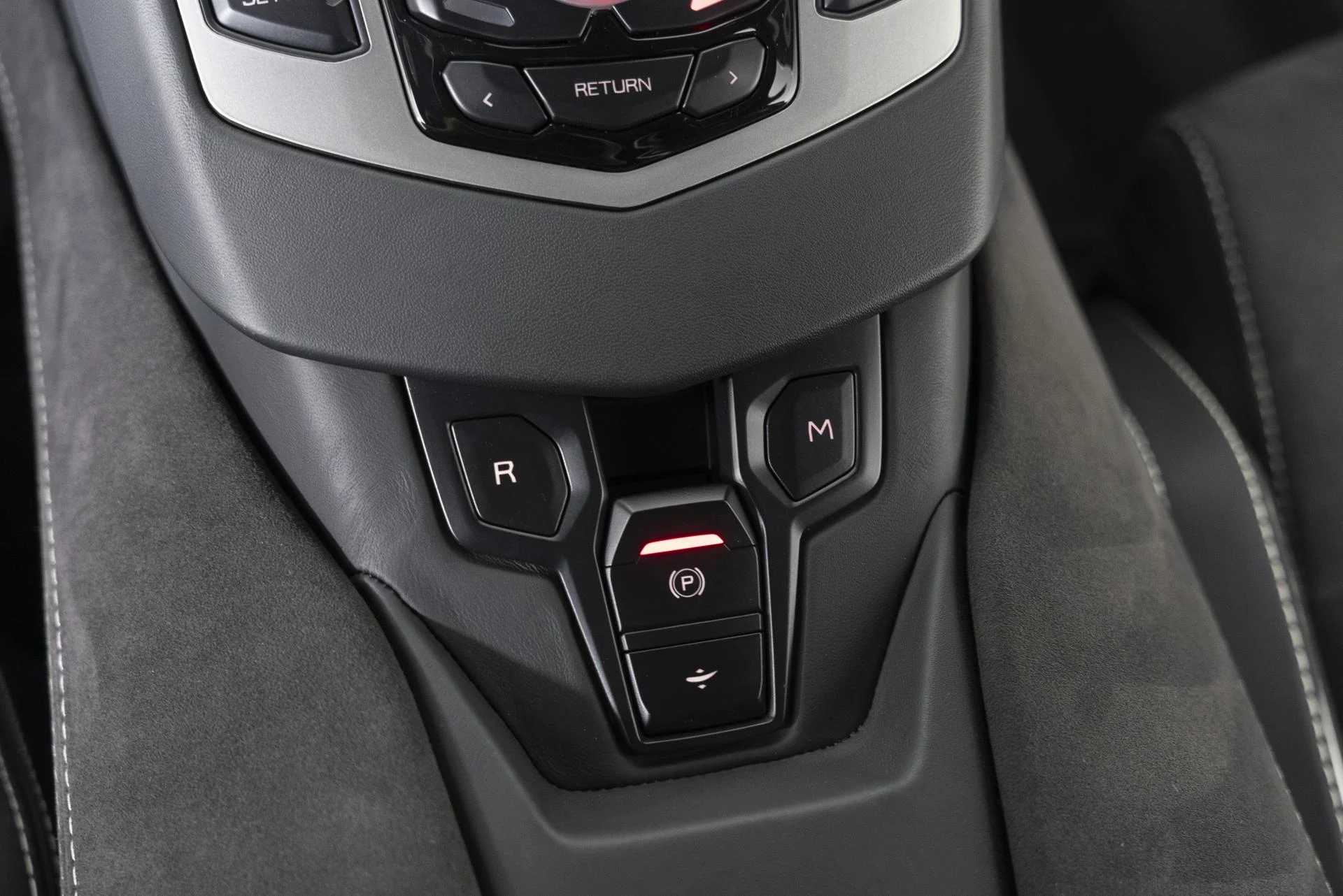 mph025_3048173893_Used_2018_Lamborghini_Aventador_LP_740_4_S_1752175761_2a797b9f91