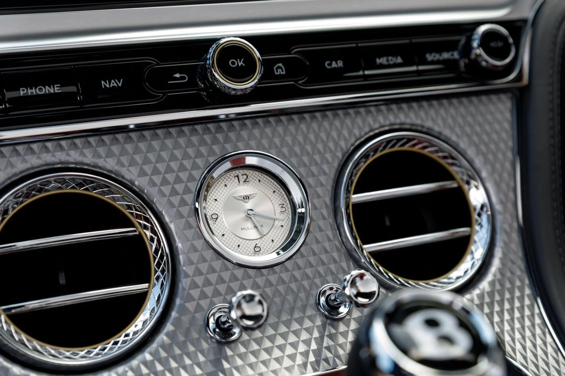 mph025_3053330015_5a55a26c6fa13982ddbdd37461c7e172x_6198170c74
