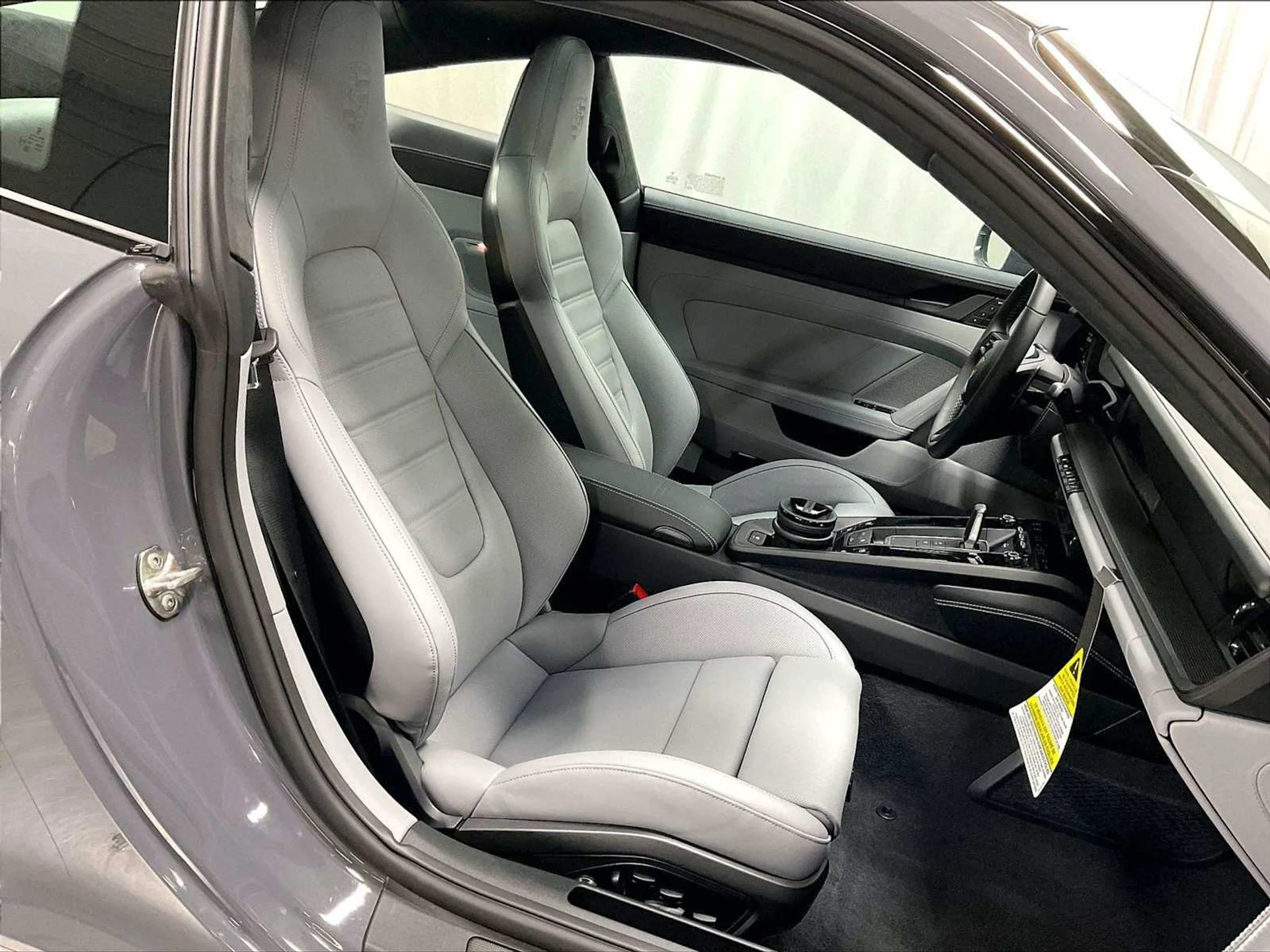 mph025_3056439768_ca5227a30259a61453a407e41d71854ex_64a2af3557