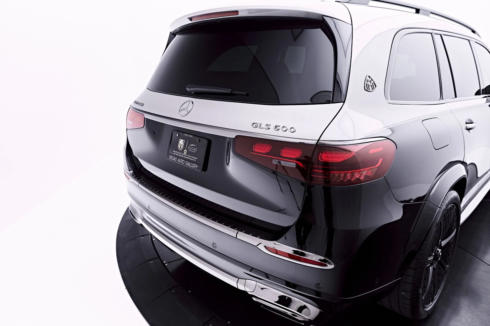 mph025_3056756814_Used_2024_Mercedes_Benz_GLS_Maybach_GLS_600_1781826015_5c7360bc22