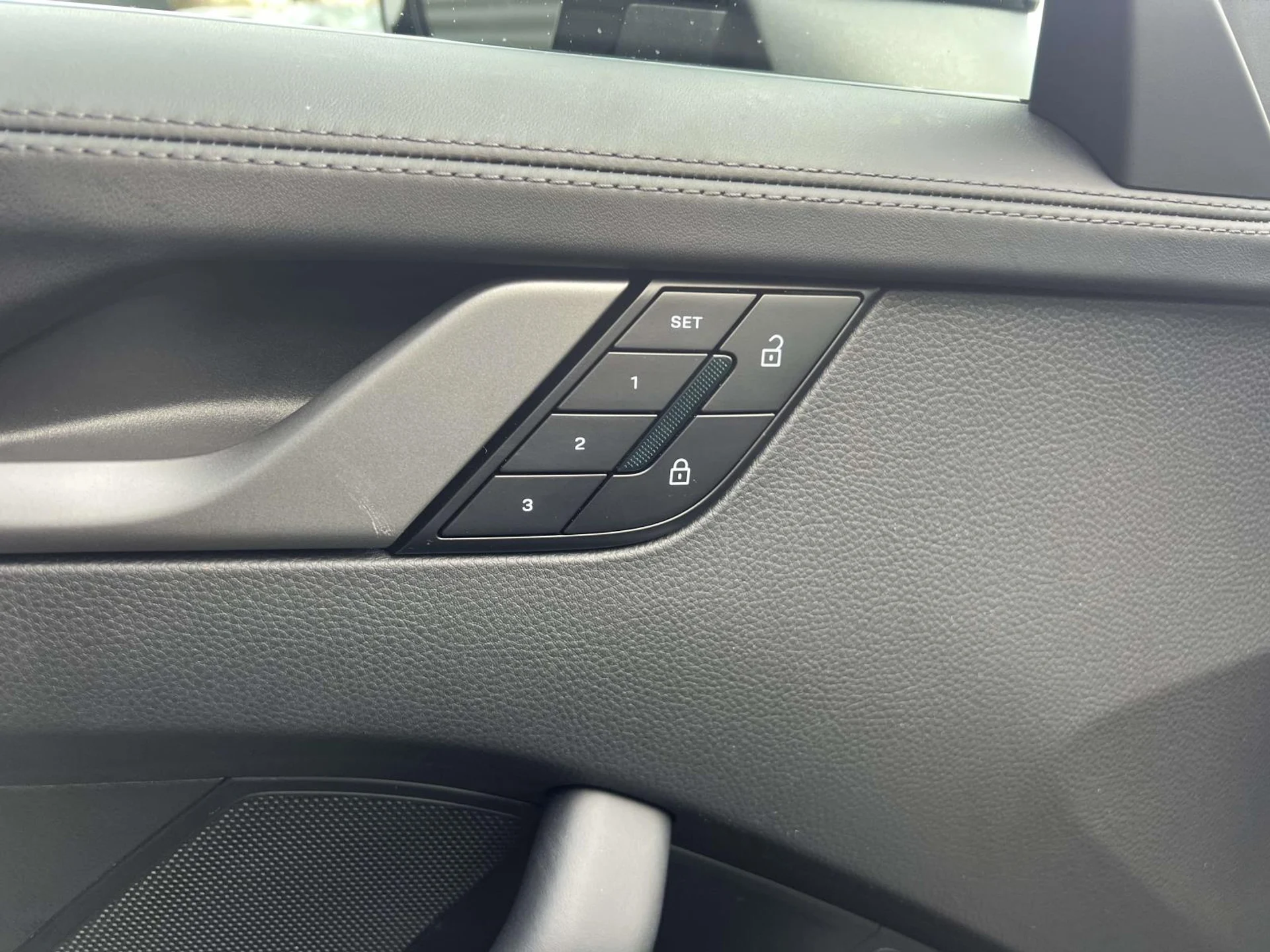 mph025_3058293419_d9521bd22a6364486825e05559cf5a23_5a8fcc2cdf