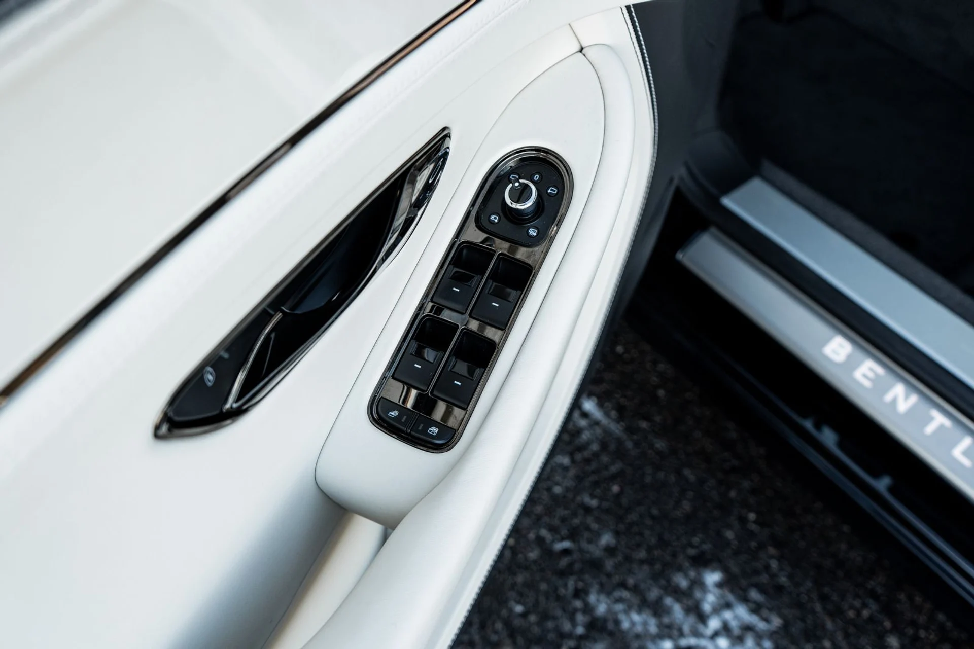 mph025_3058608155_e82bed92_8eec_451b_8514_1b63e71b4bbc_5863e33993