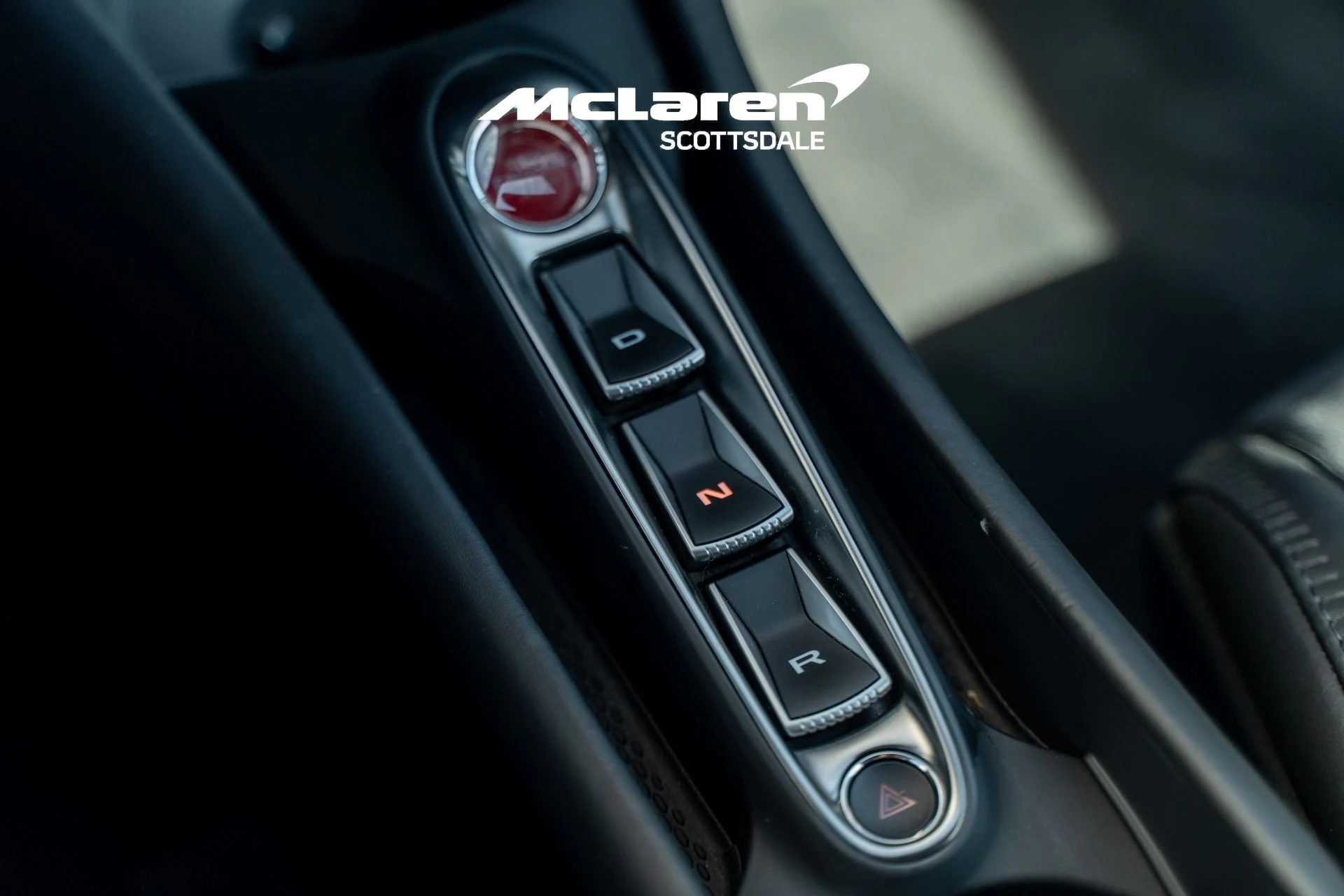 mph025_3060413397_Used_2024_MCLAREN_ARTURA_1763510051_92a524991b