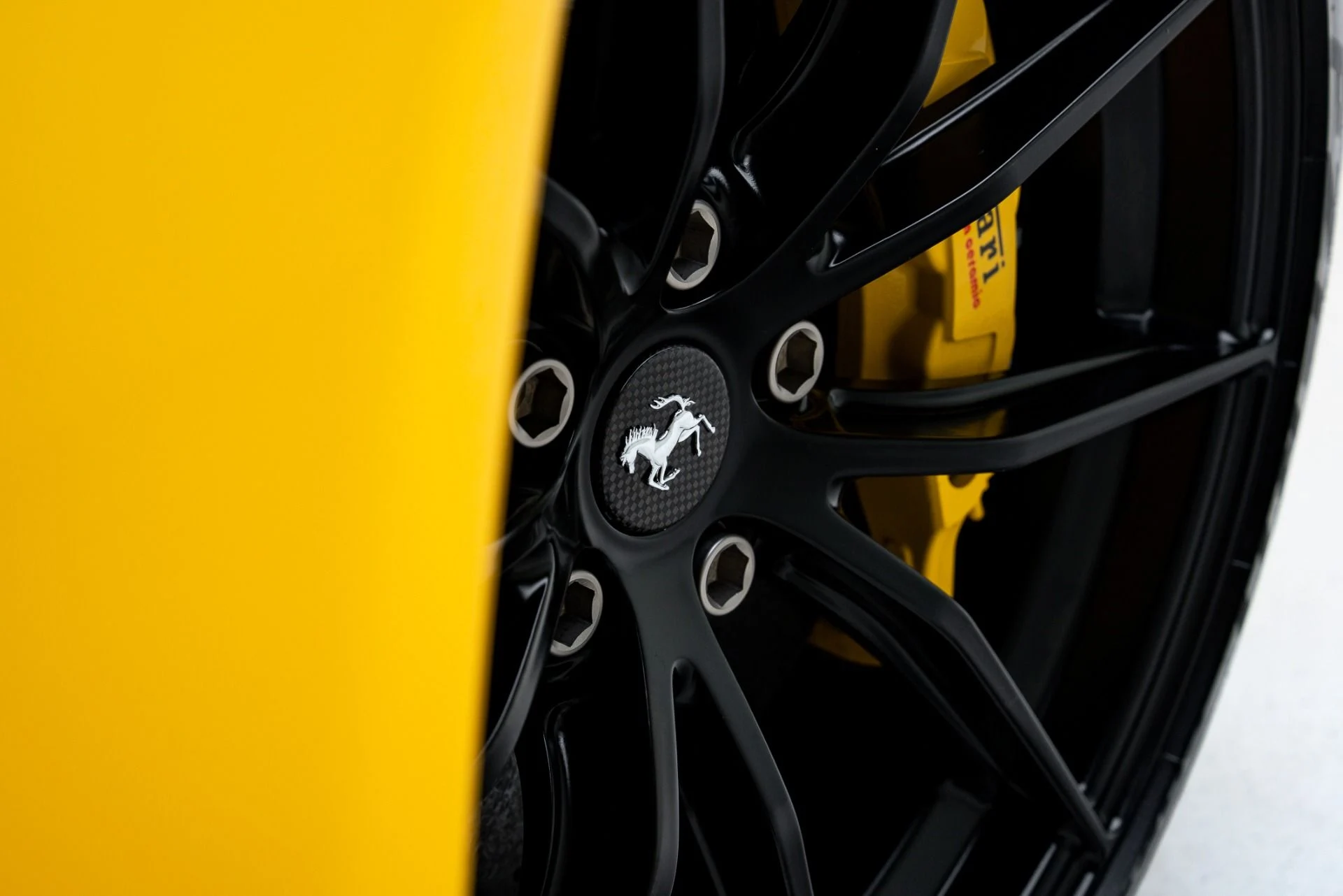 mph025_306142758_Used_2017_Ferrari_F12tdf_1777334910_f9b53d9d87