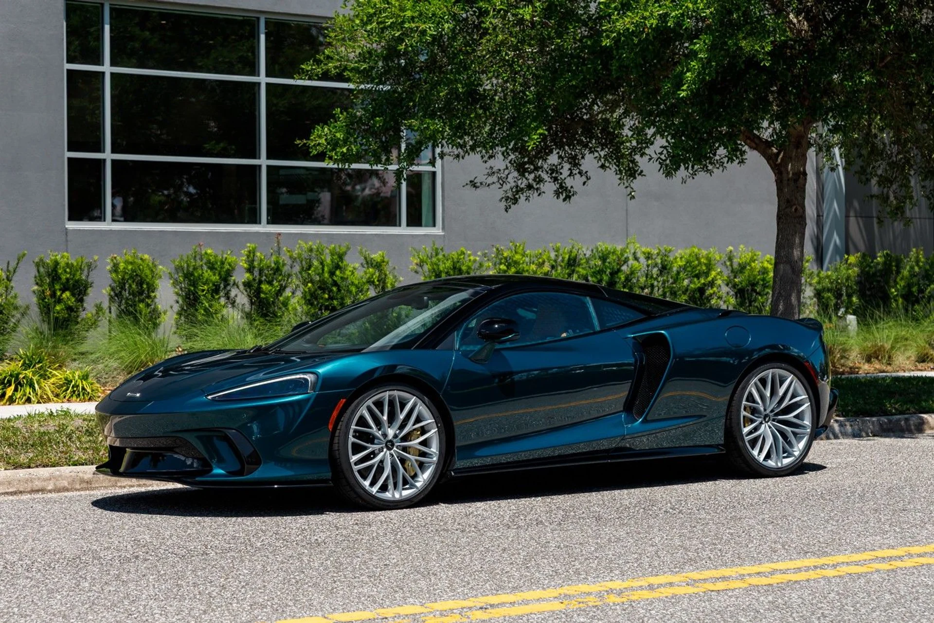 mph025_3064833421_672_p26_l_b69567c5e6