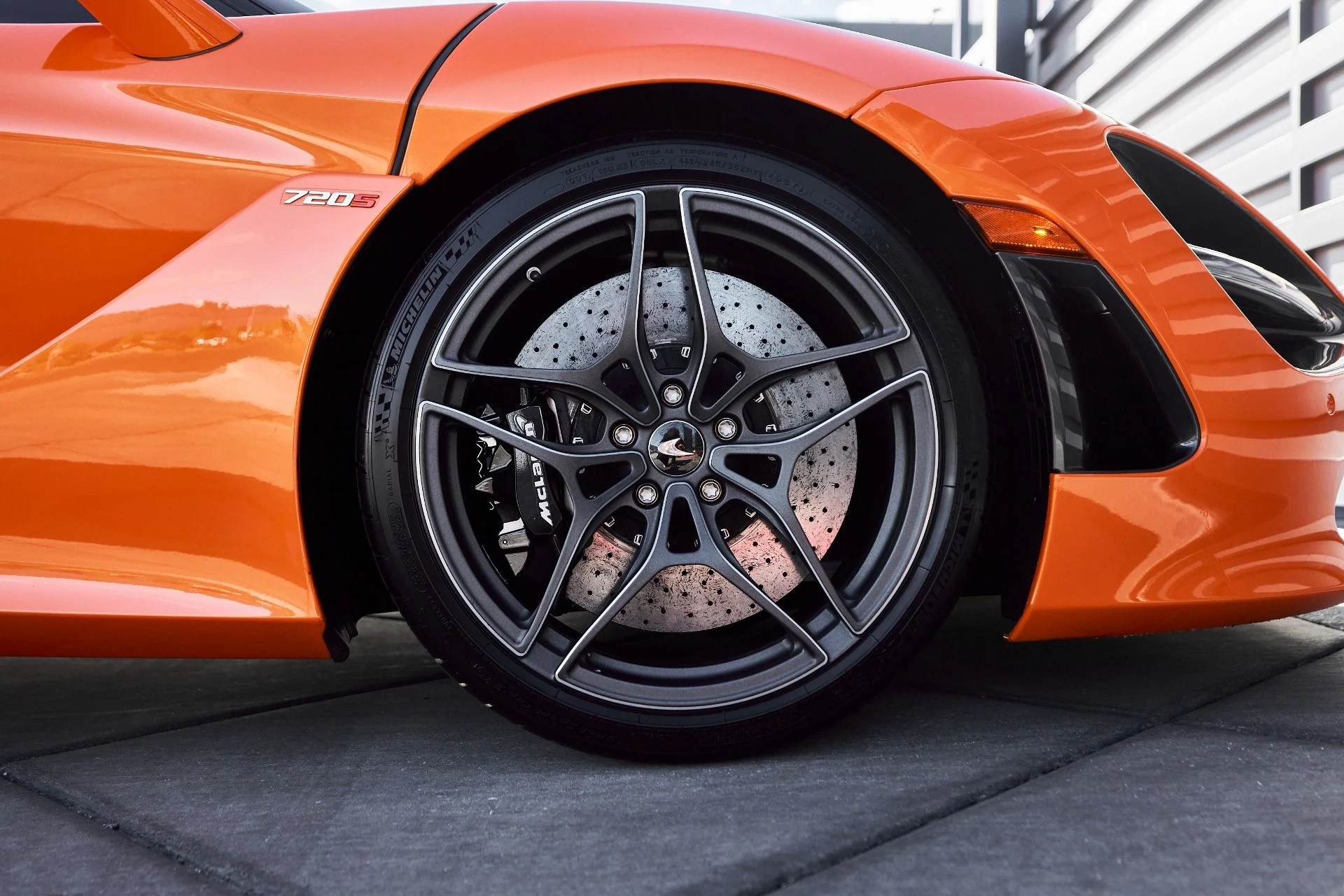 mph025_3065506107_Used_2018_Mc_Laren_720_S_Performance_1764955124_76178d6616